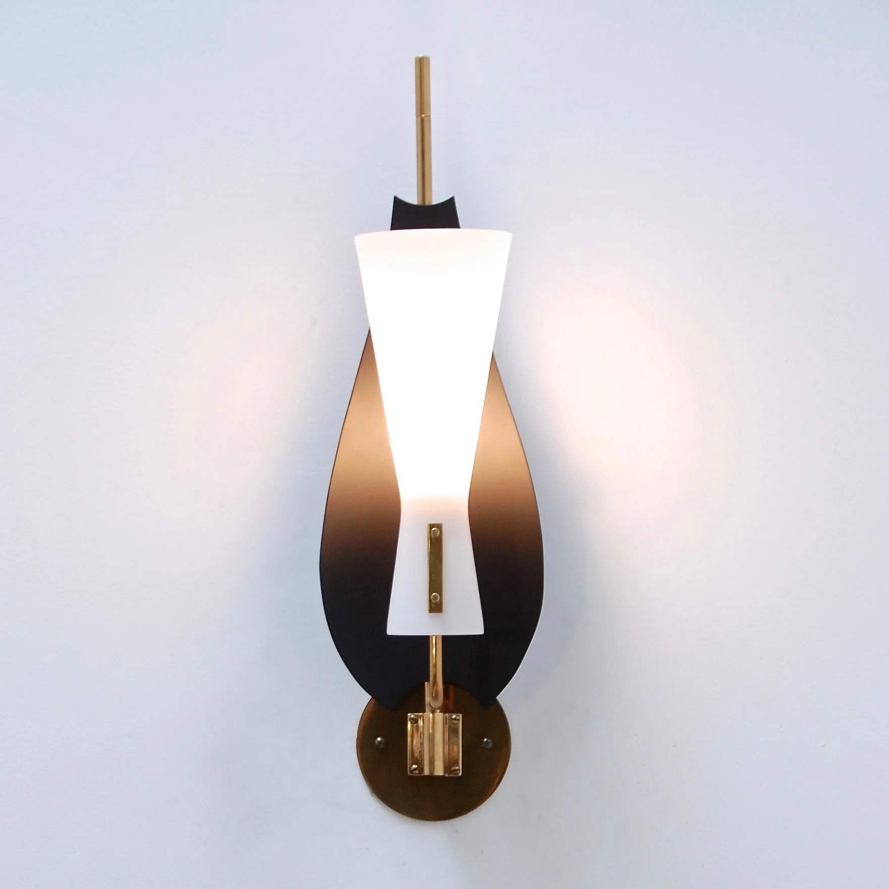 ModernLeafSconce7.jpg