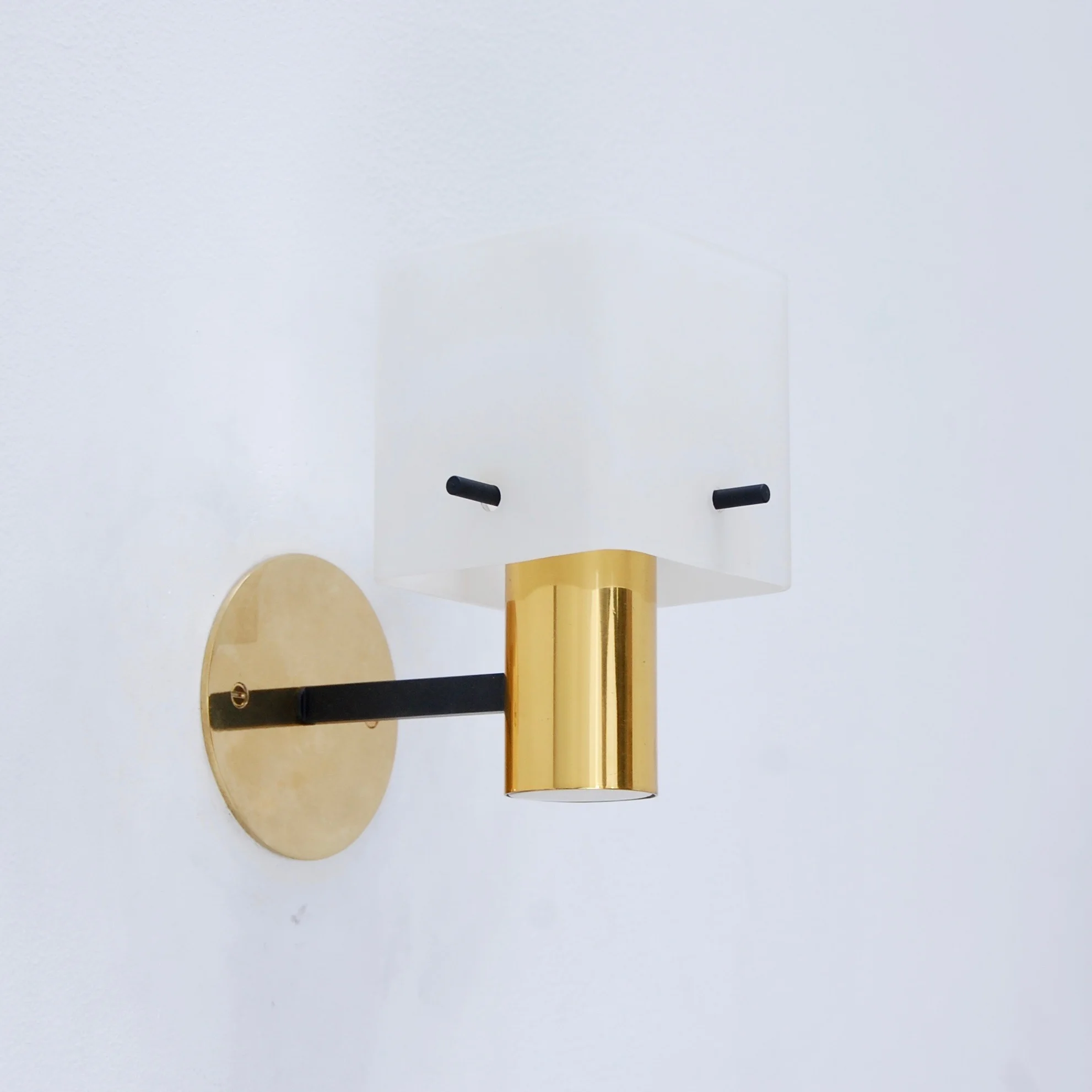 CubicGlassSconces13.jpg