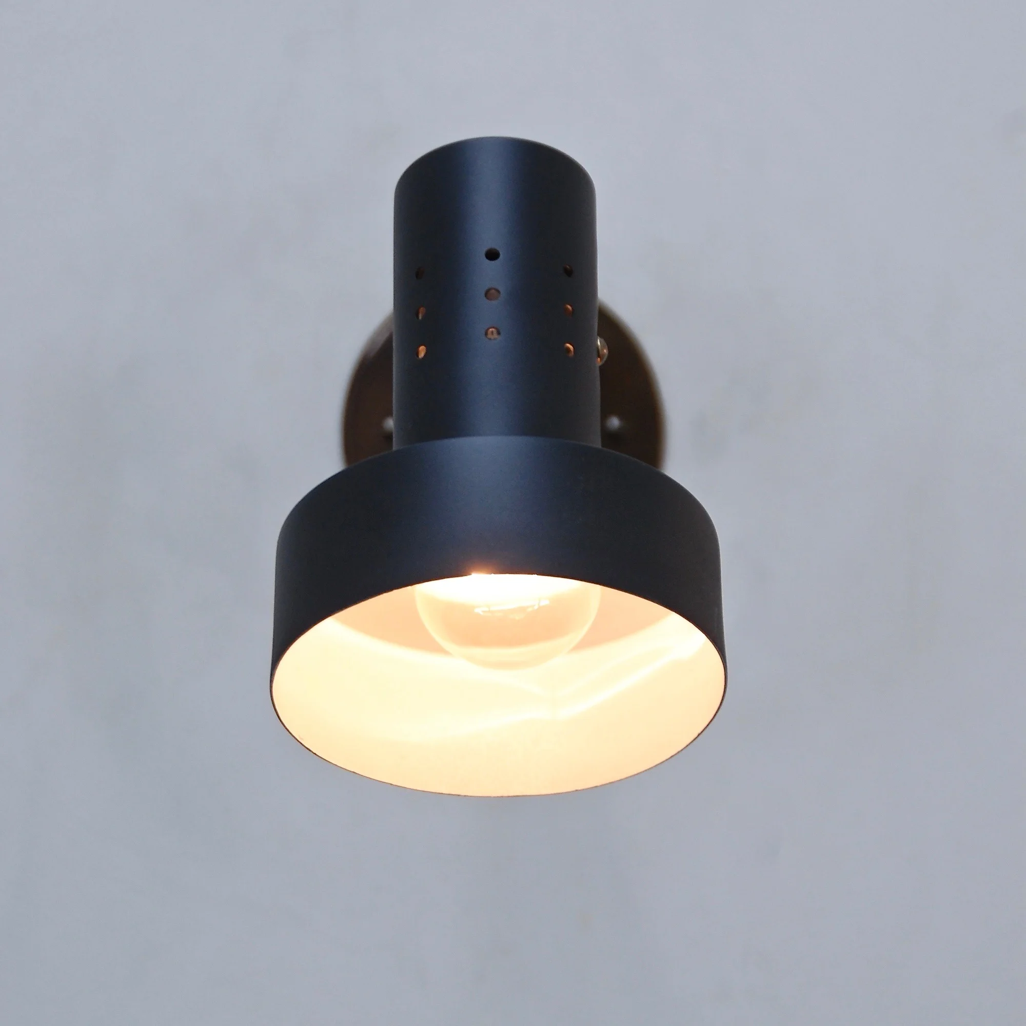 StiluxReadingSconce8.jpg