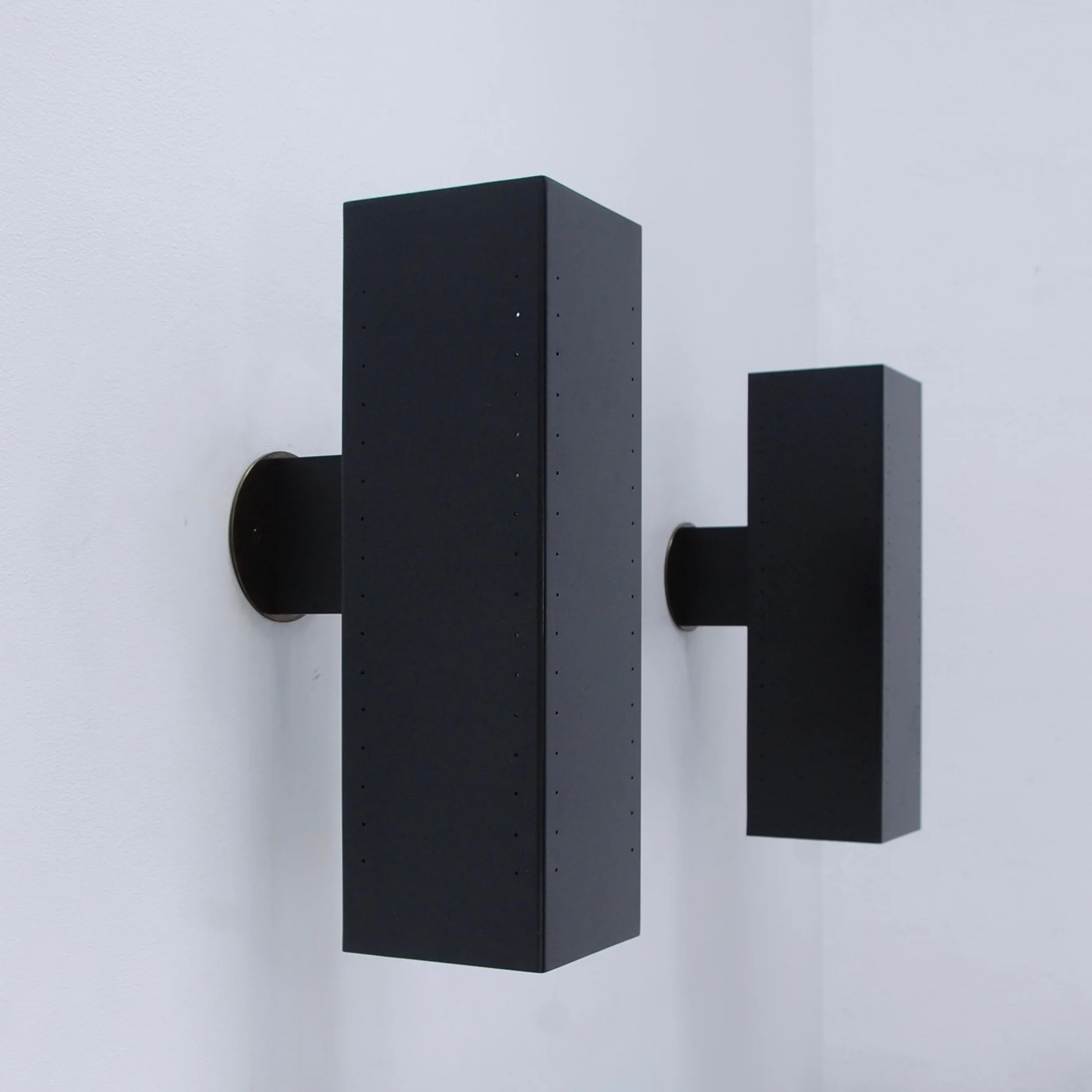 LUlithOutdoorSconces3.jpg