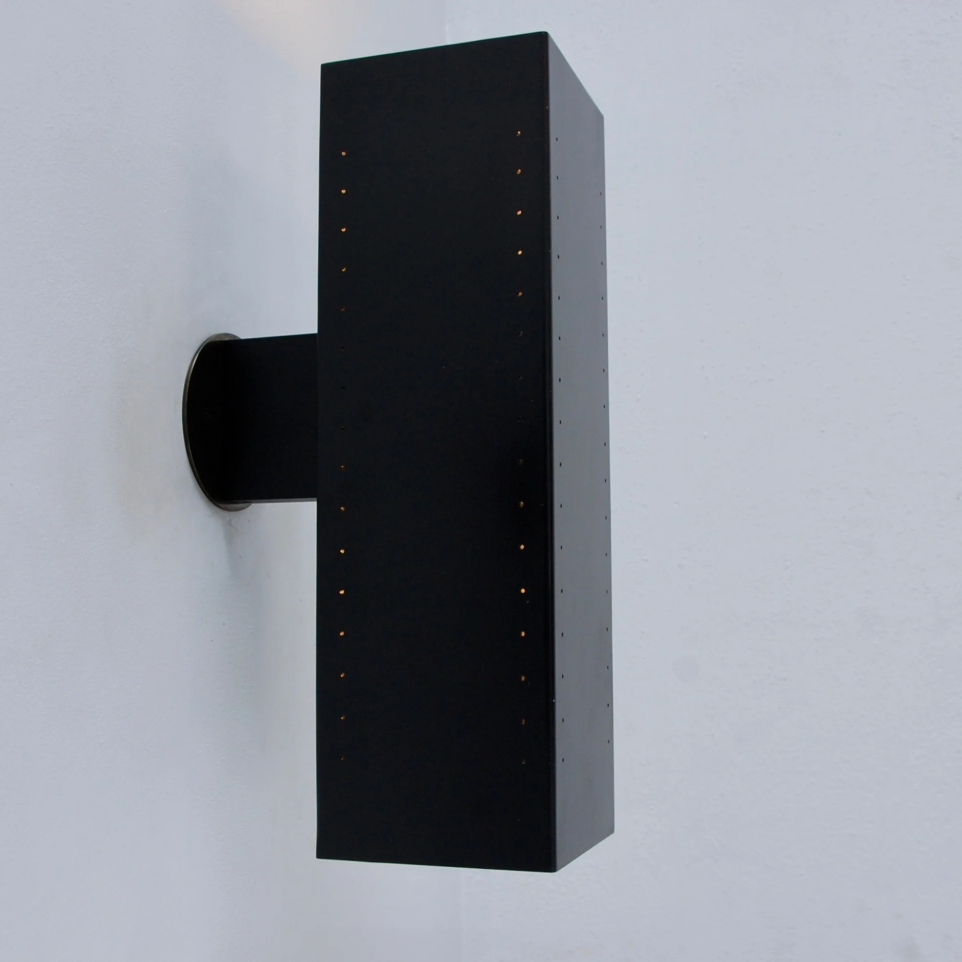 LUlithOutdoorSconces15.jpg