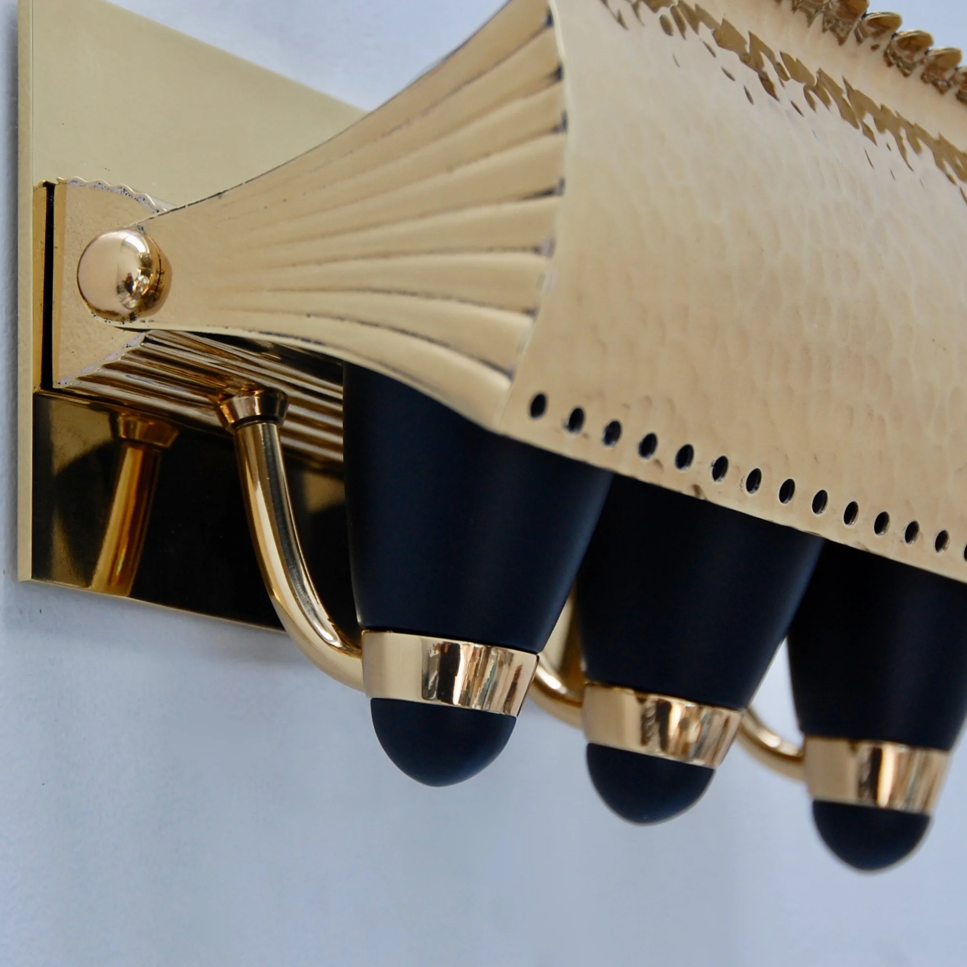 Early60sItalianSconces7.jpg