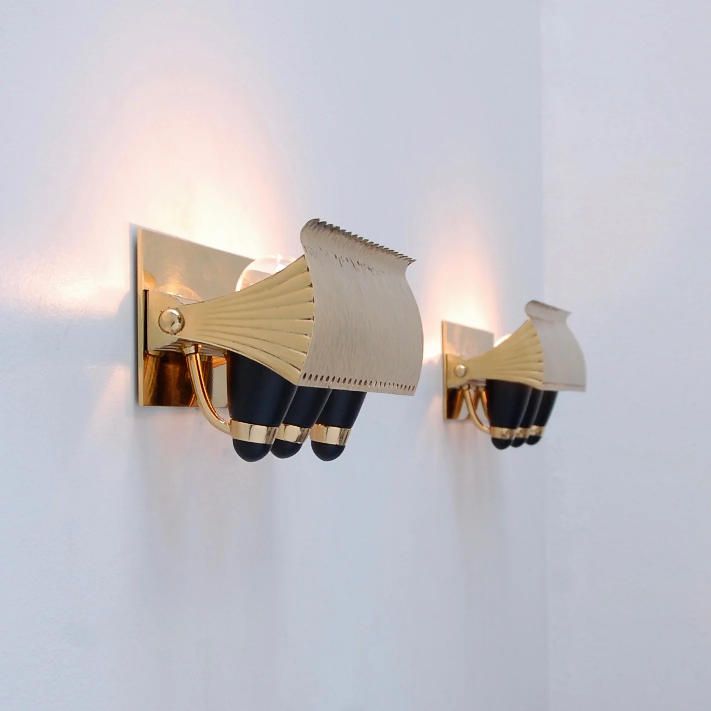Early60sItalianSconces9.jpg