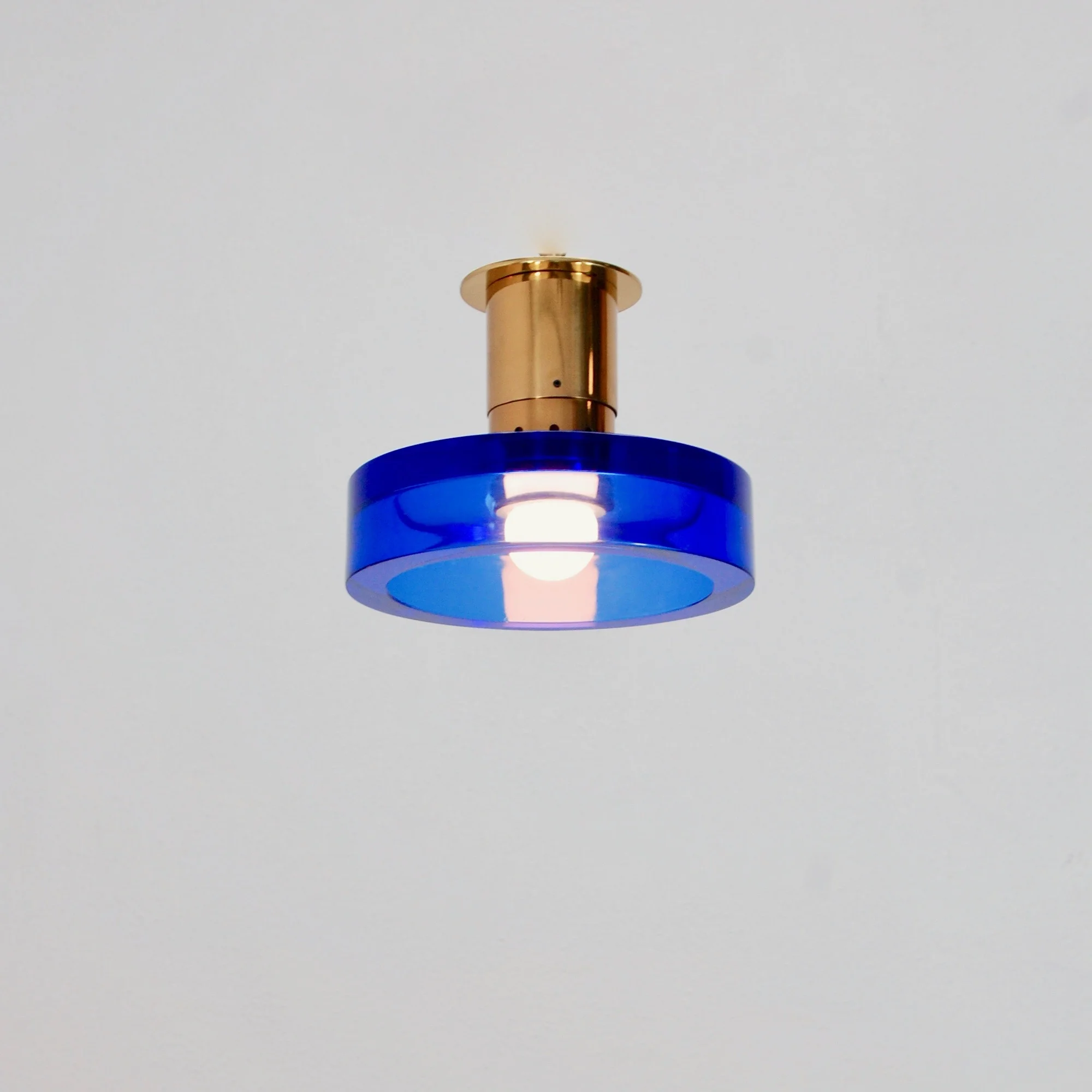 SegusoCeilingFixture.jpg