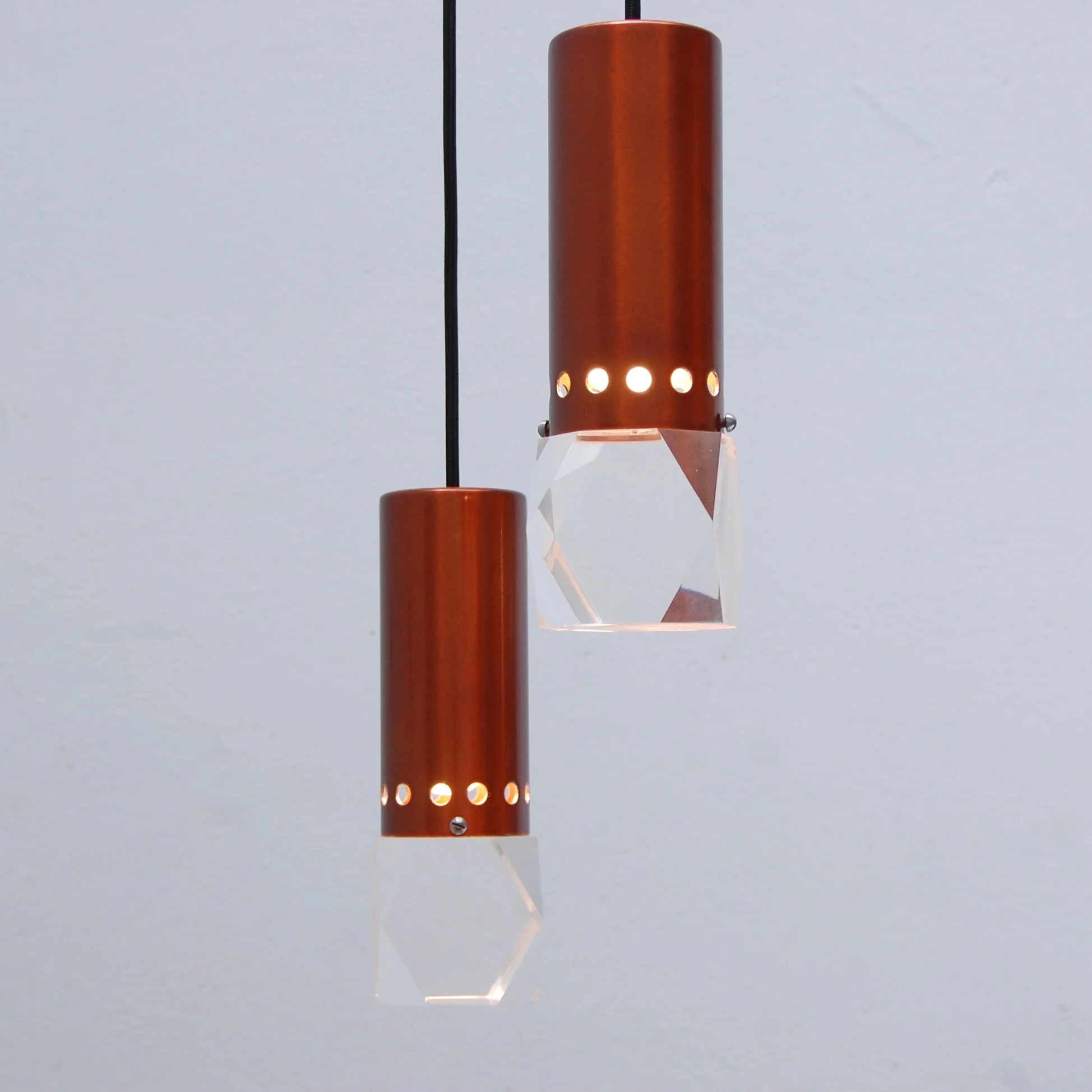LuciteItalianChandelier10.jpg