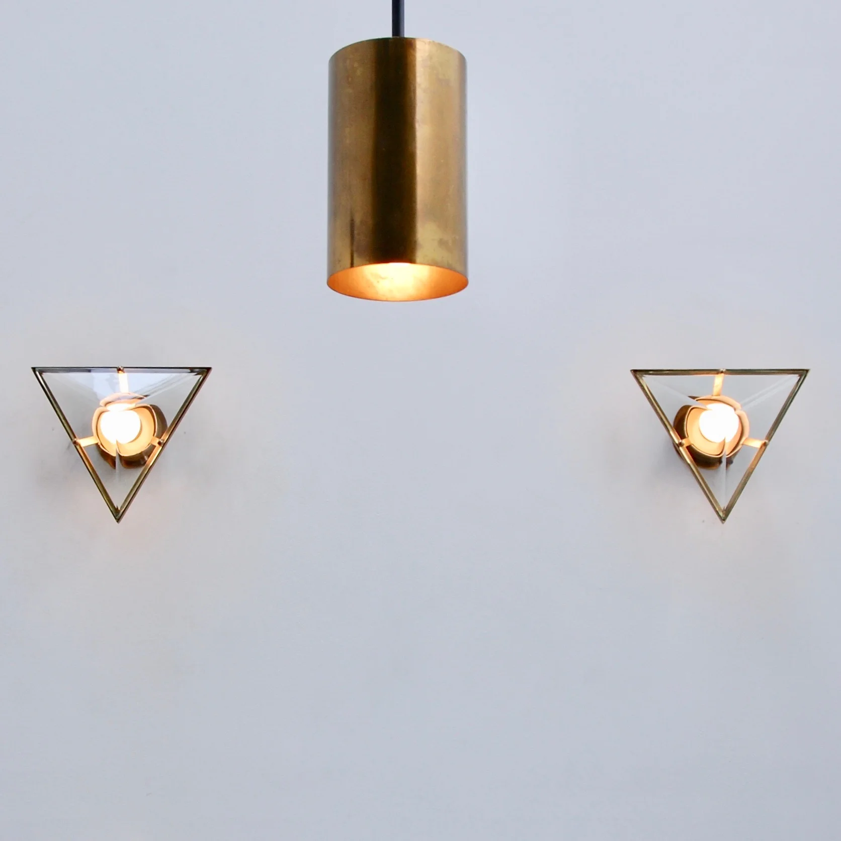 CrystalArteTriangularSconces8.jpg