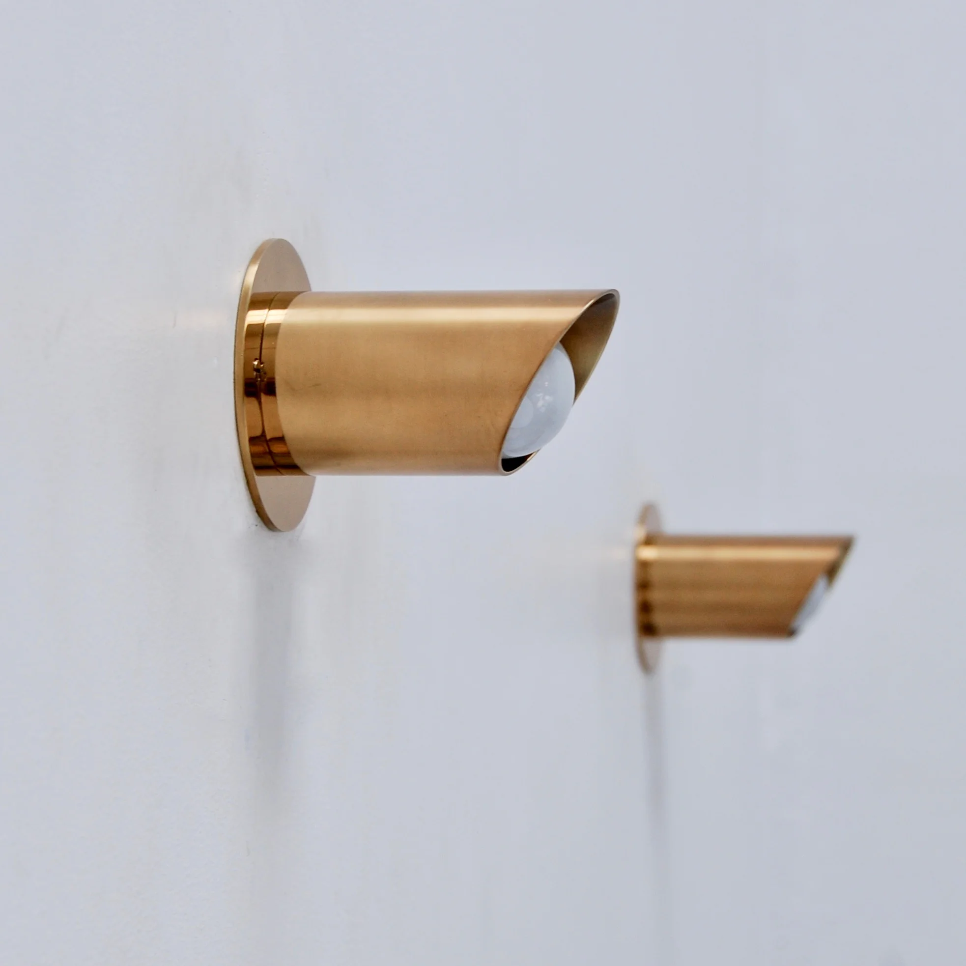 LUpipeBrassSconces3.jpg