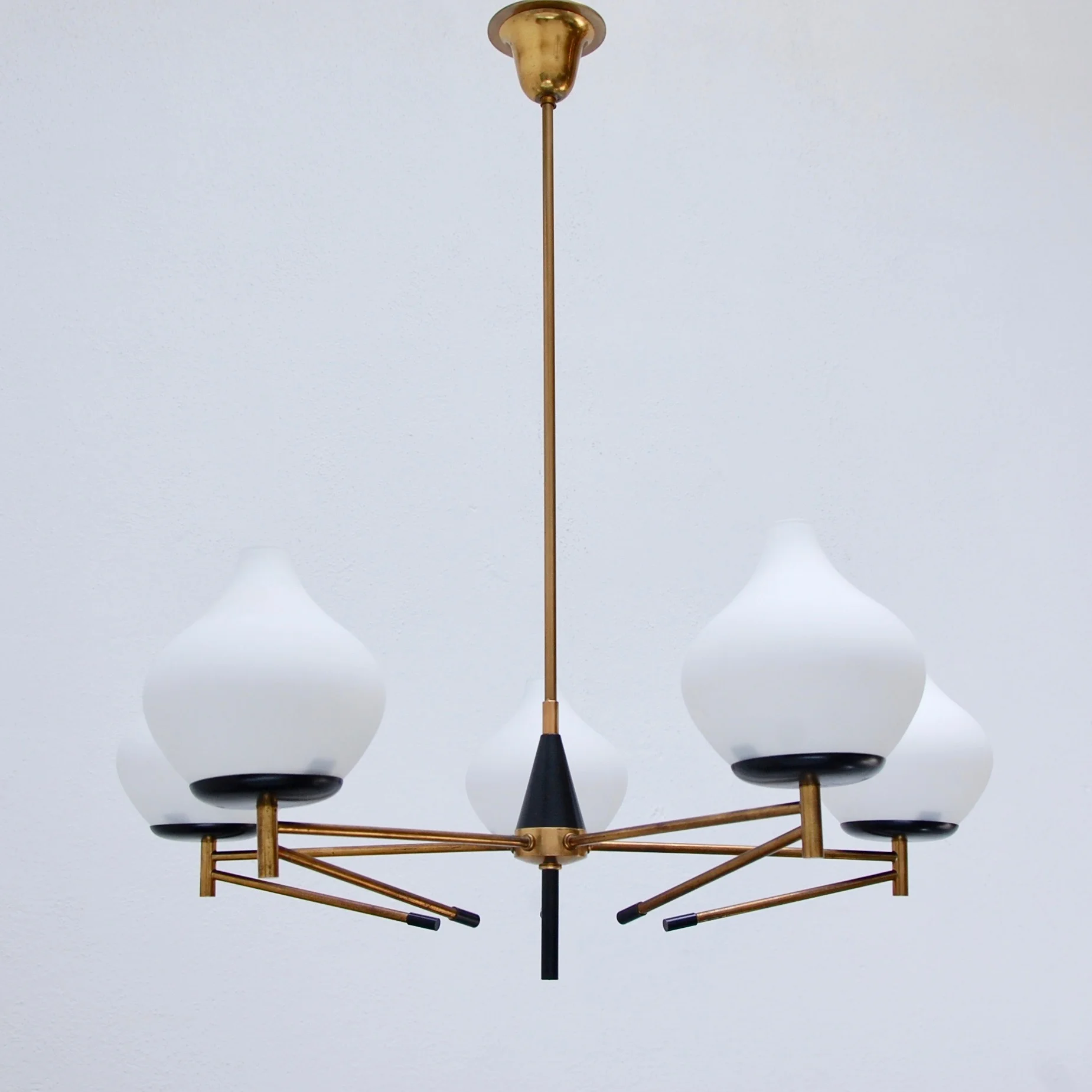 ModernGeometricChandelier4.jpg
