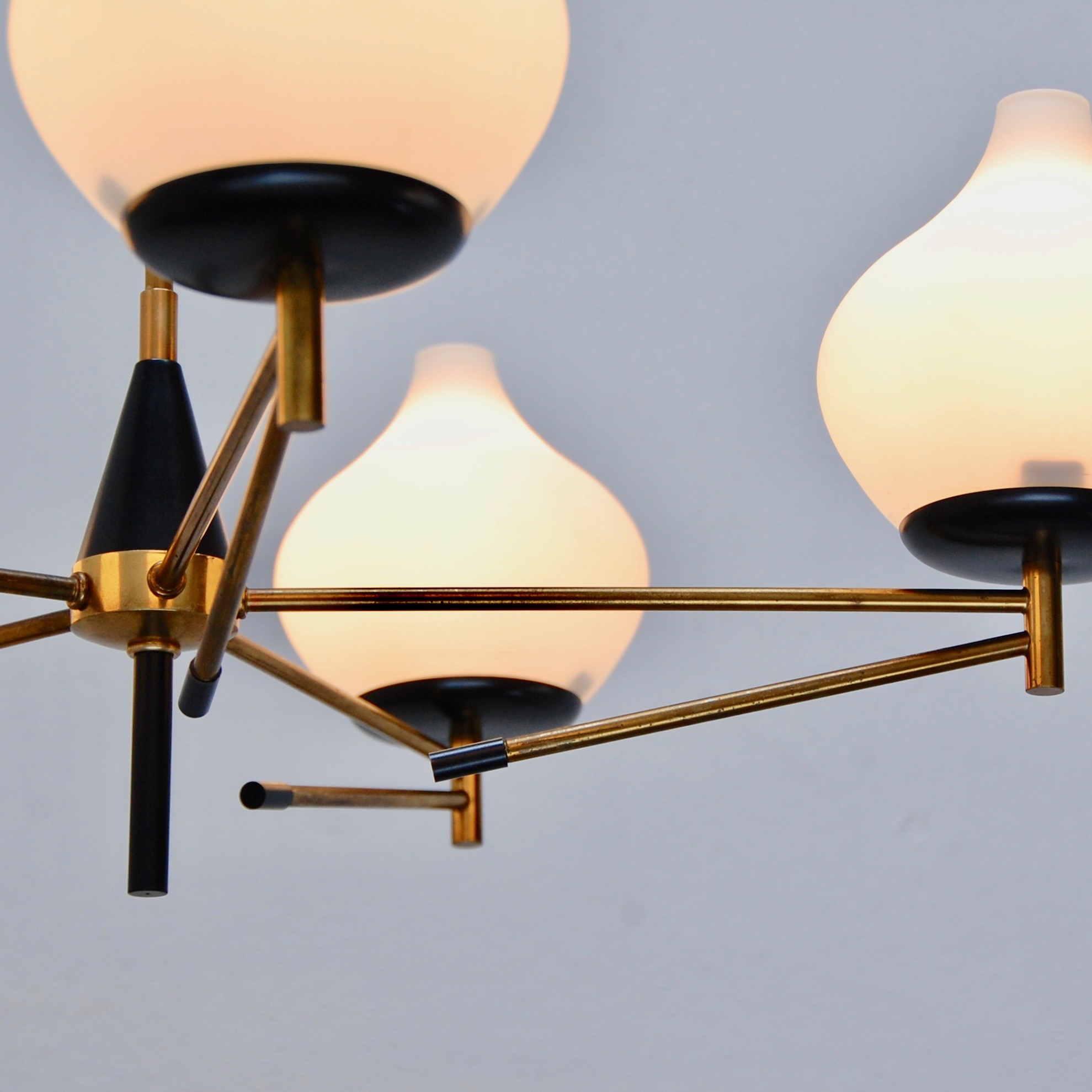 ModernGeometricChandelier12.jpg