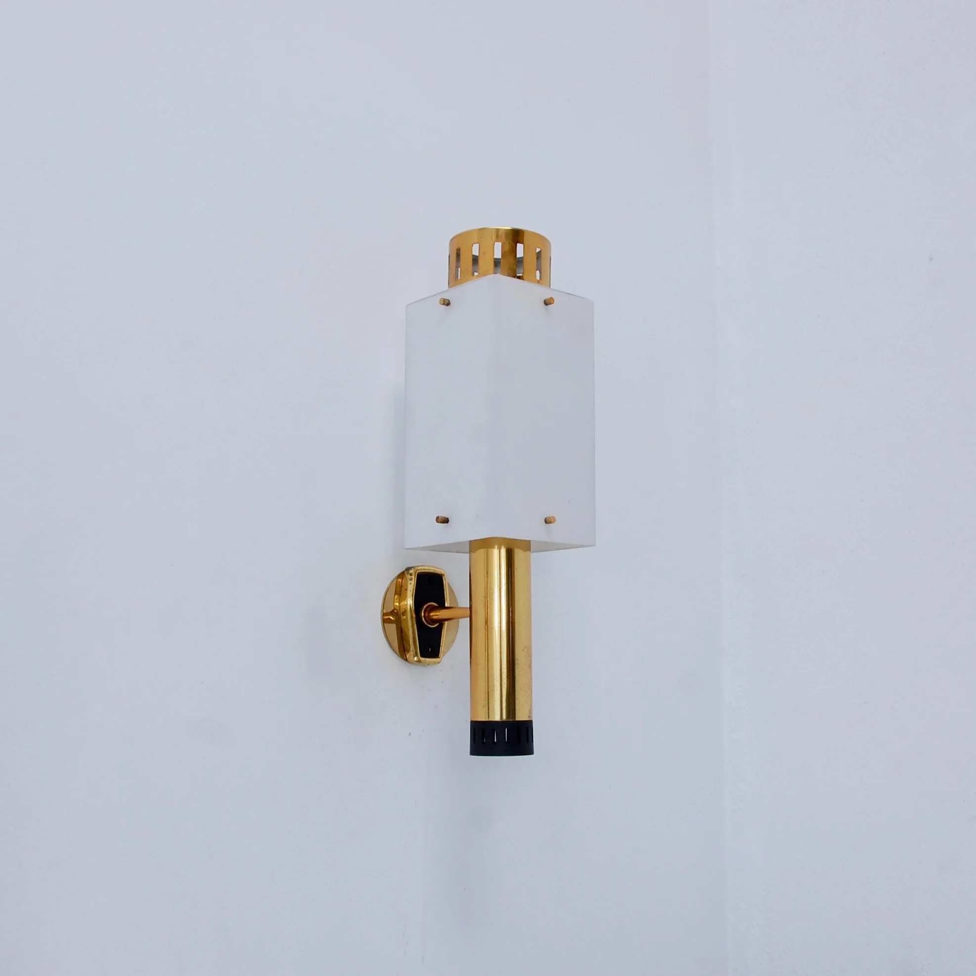 LargeStilnovoSconces5.jpg