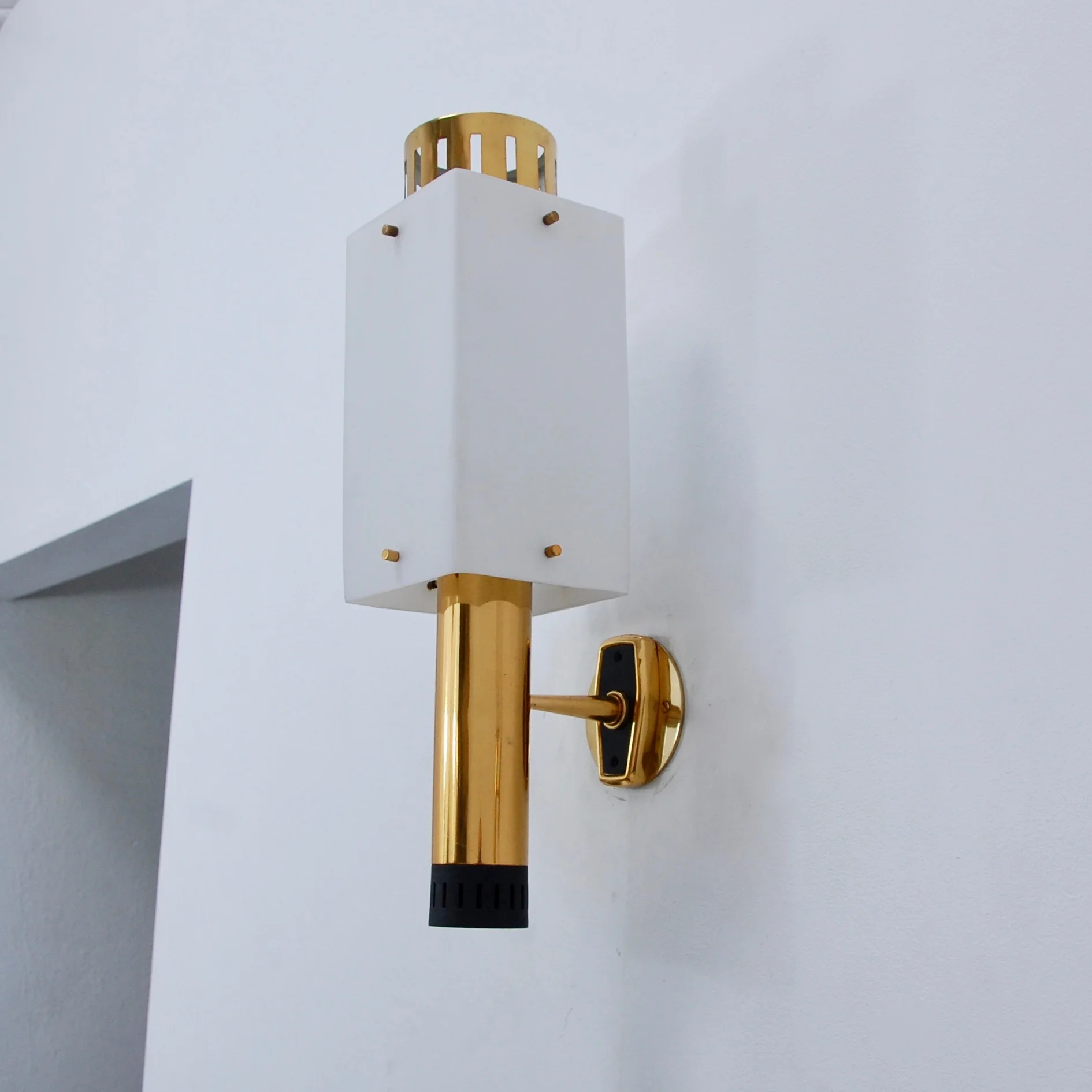 LargeStilnovoSconces9.jpg