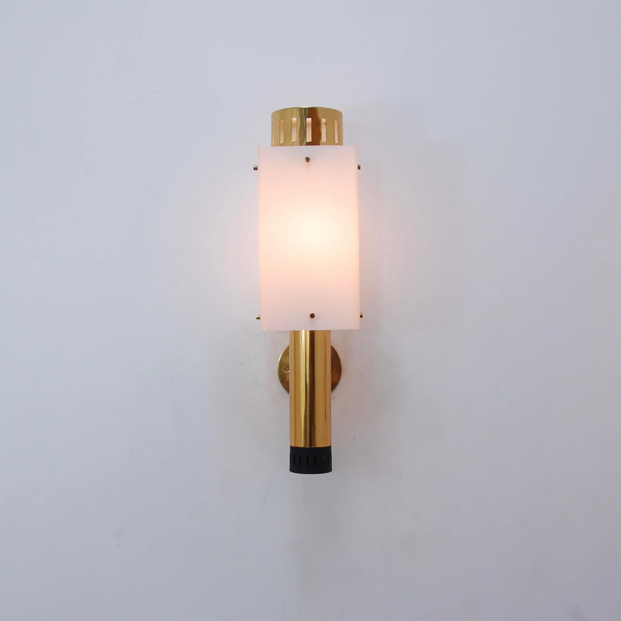 LargeStilnovoSconces14.jpg