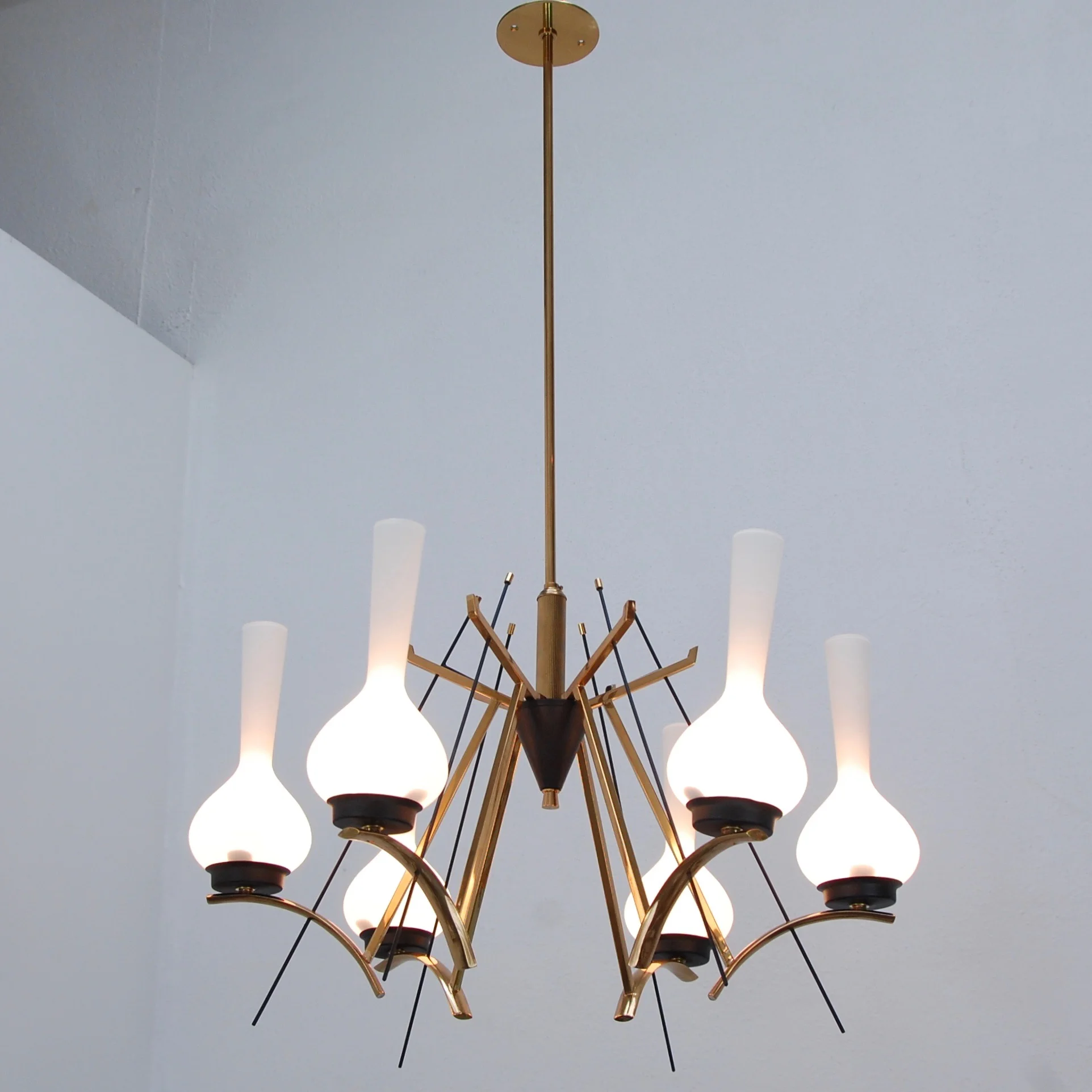 MidCenturyItalianChandelier9.jpg