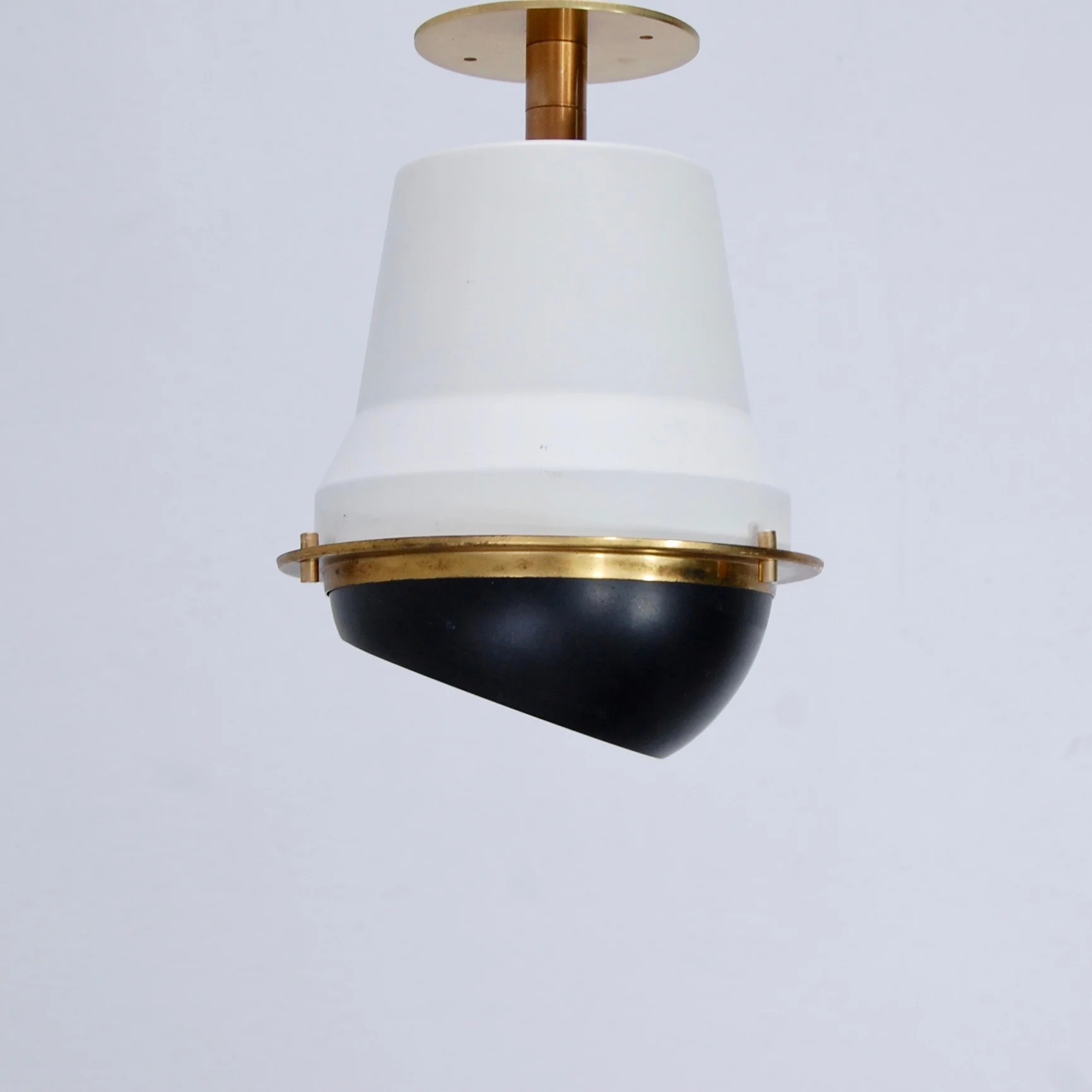 StilnovoDirectionalSpotLightFlushMounts3.jpg