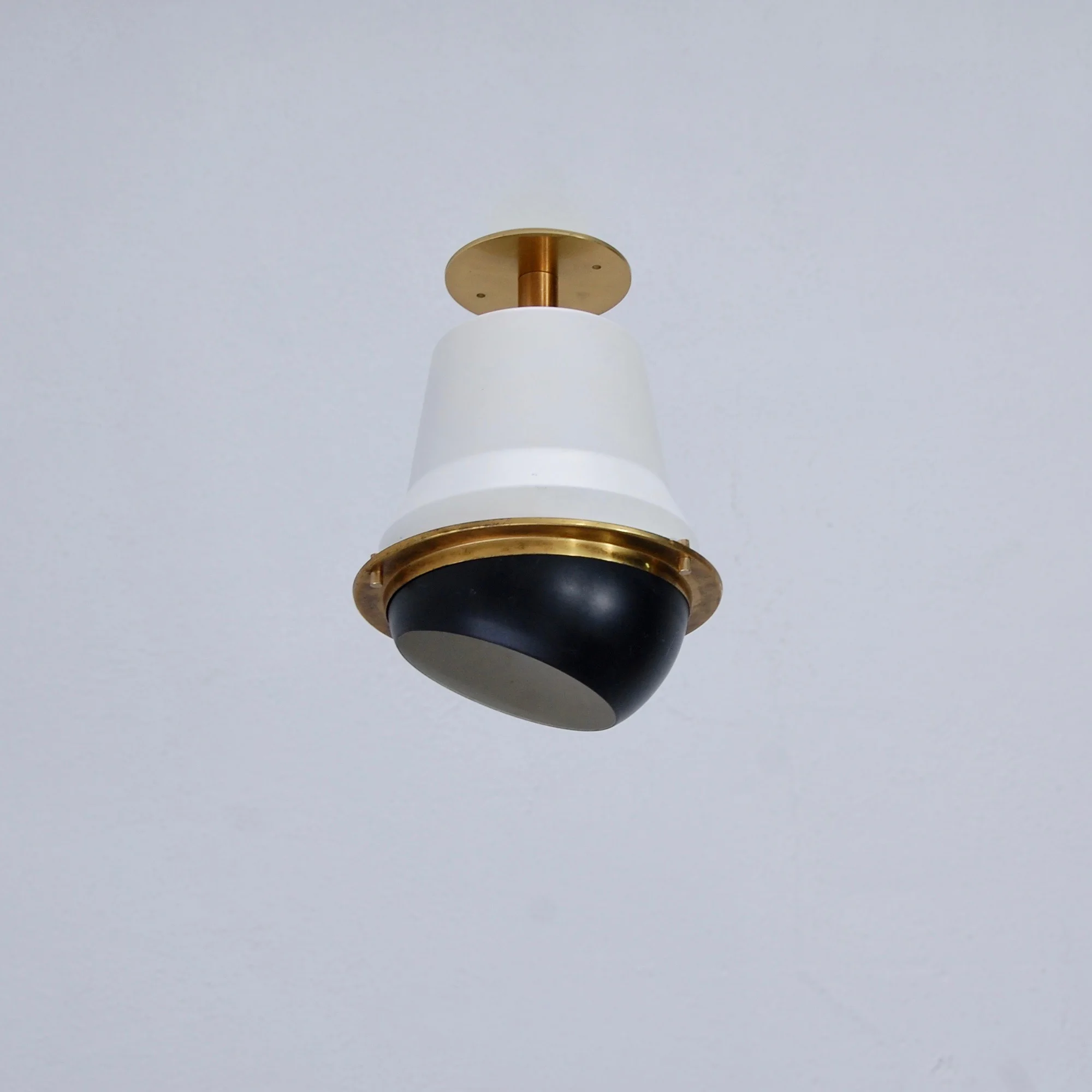 StilnovoDirectionalSpotLightFlushMounts2.jpg