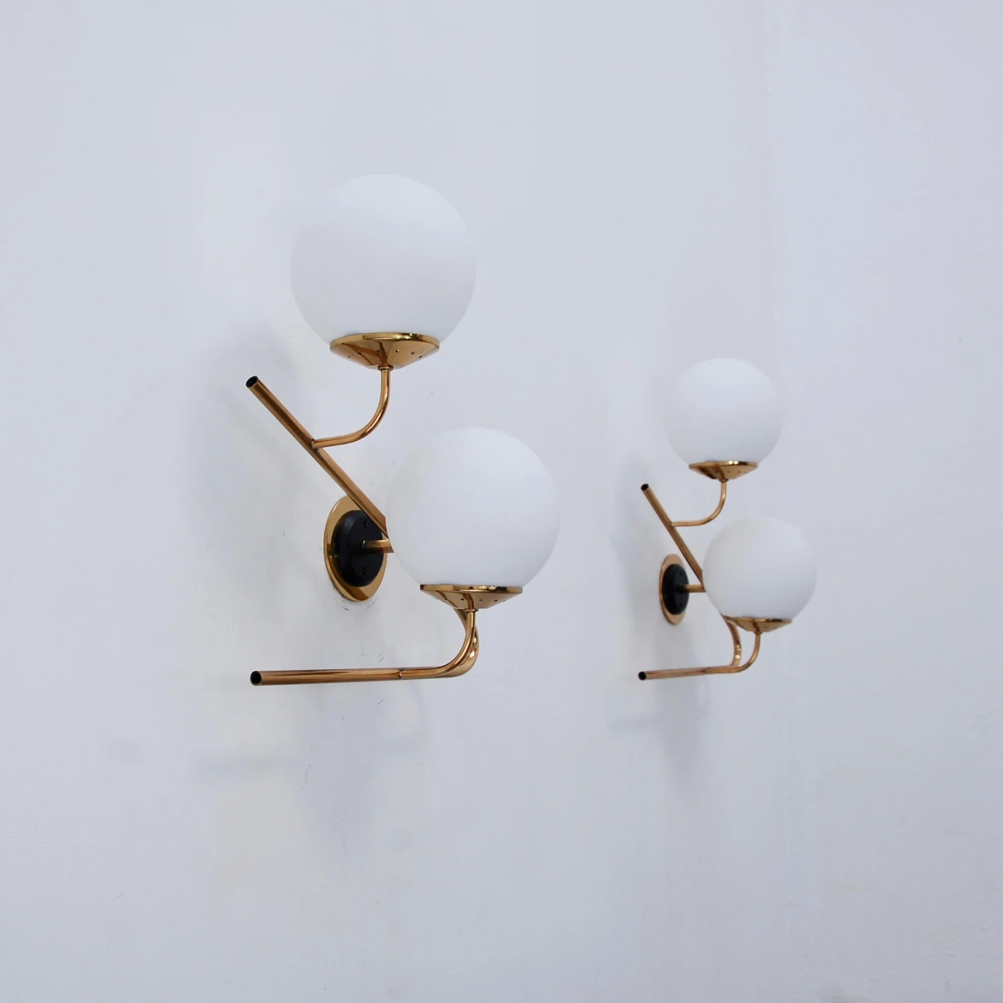 1950sItalianDoubleGlobeSconces3.jpg
