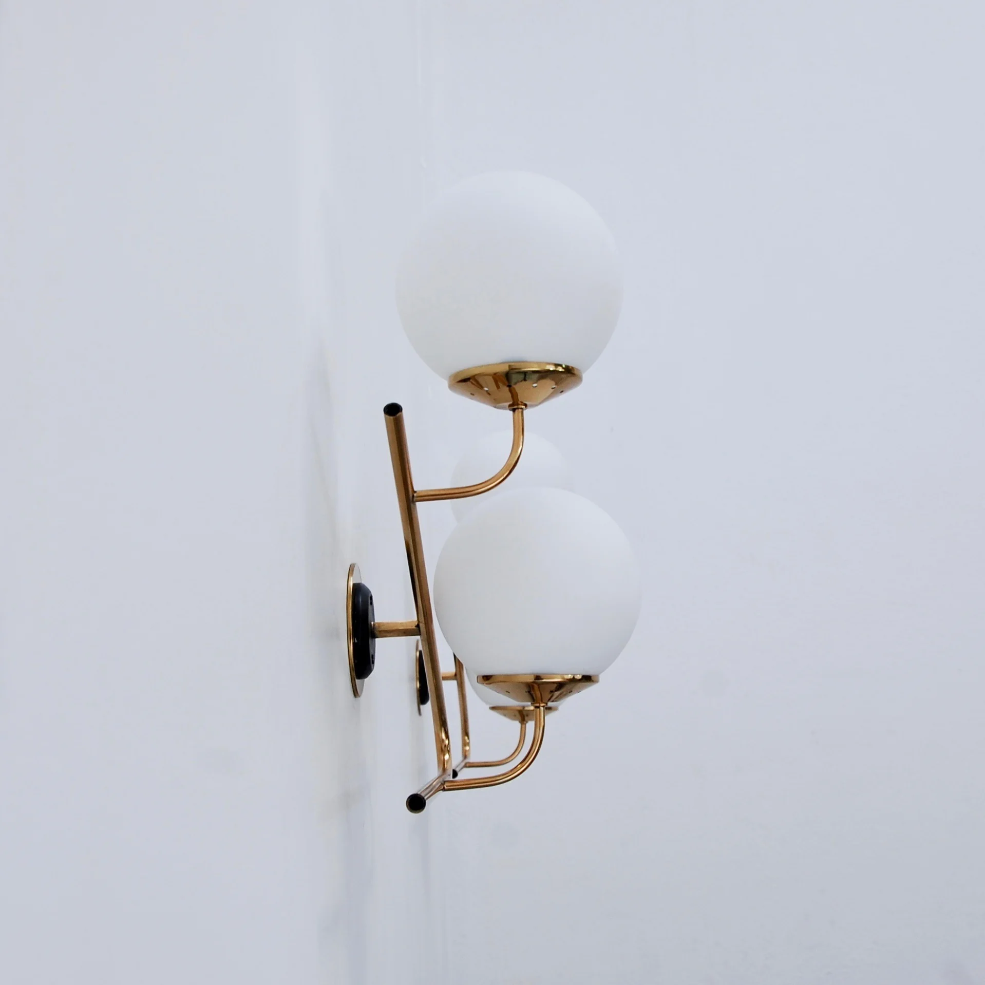 1950sItalianDoubleGlobeSconces5.jpg