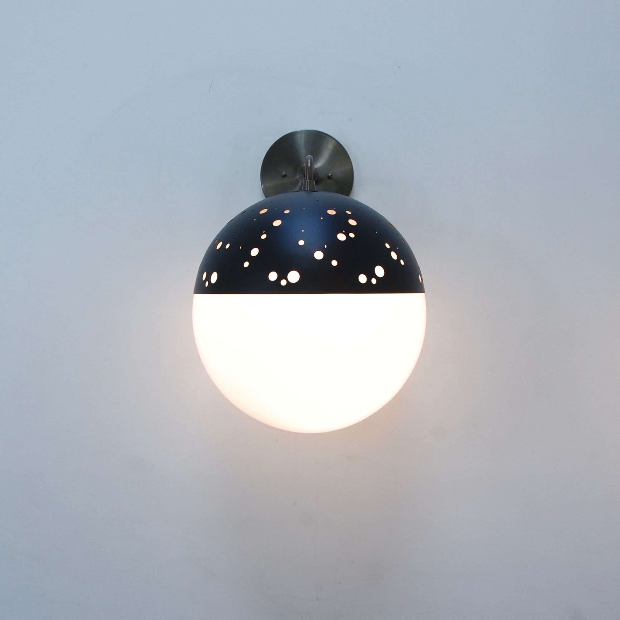 60sAmericanGlobeSconces8.jpeg