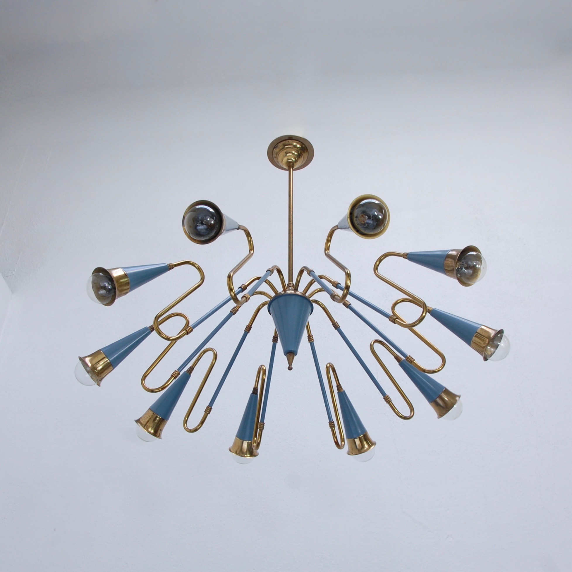 FlutedModernistChandelier6.jpeg