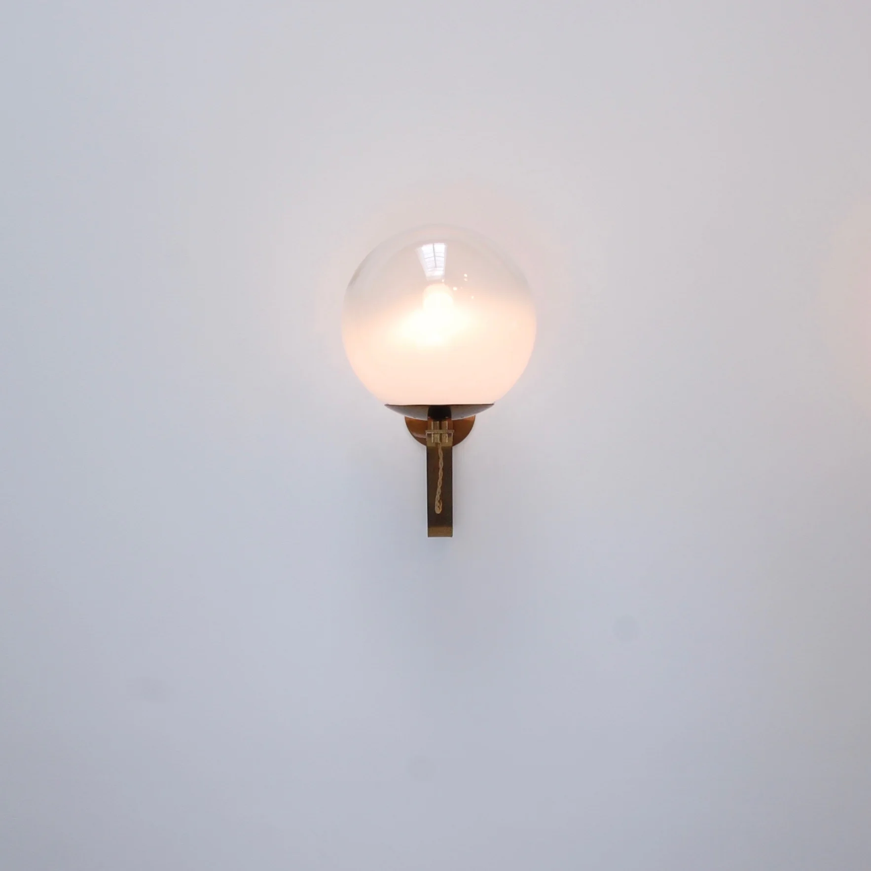 LargeItalianGlobeSconces14.jpeg
