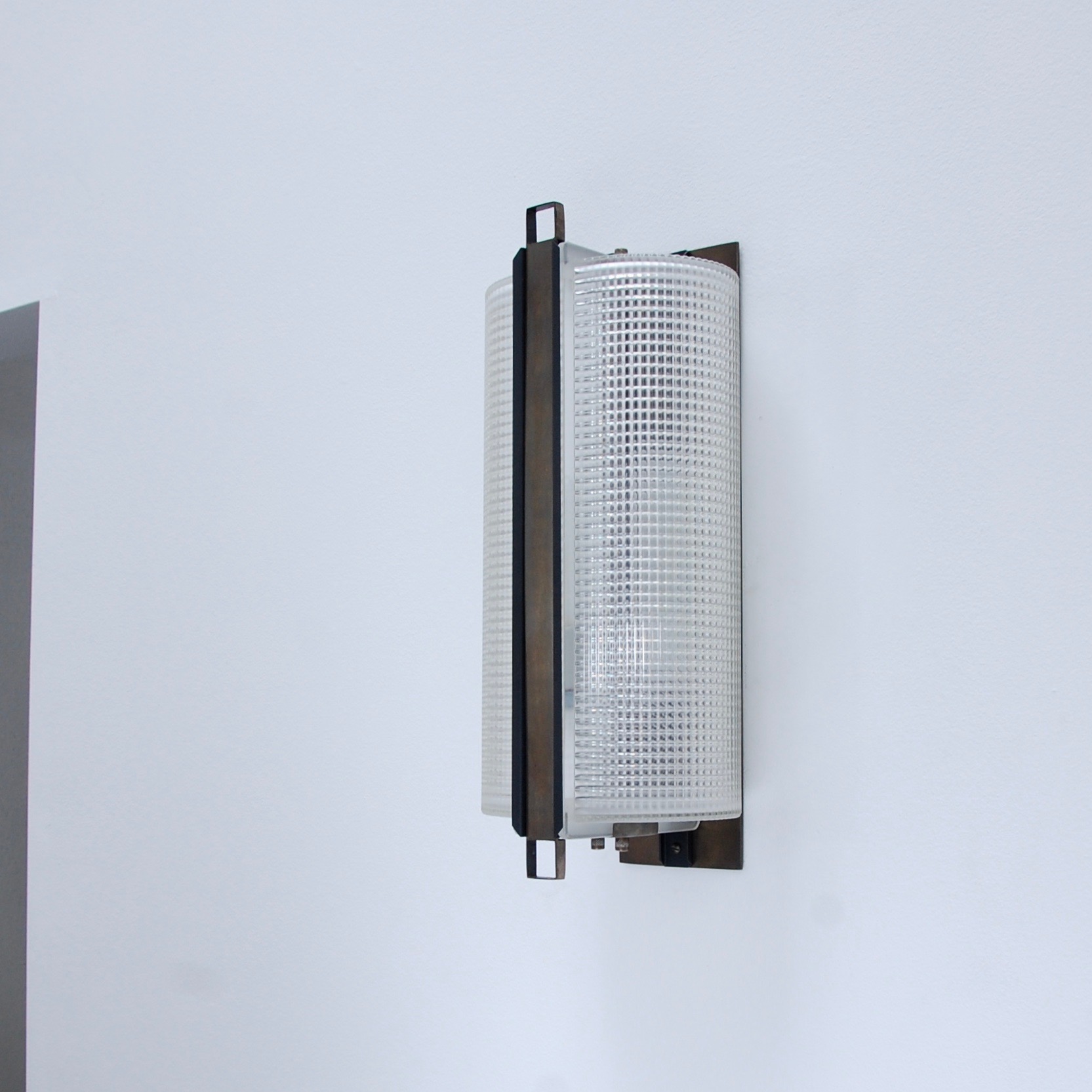 HolophaneIndoorOutdoorSconces8.jpeg