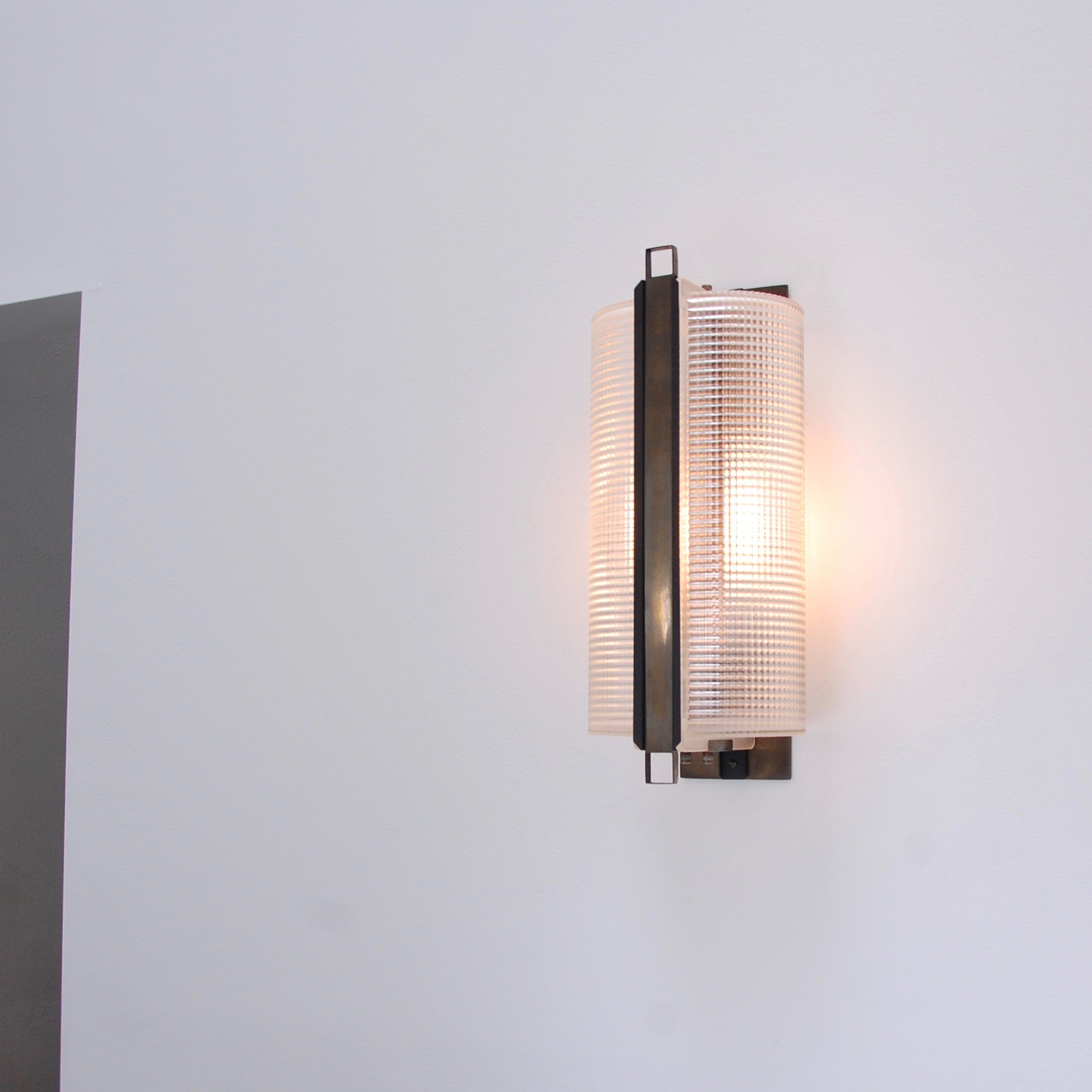 HolophaneIndoorOutdoorSconces16.jpeg
