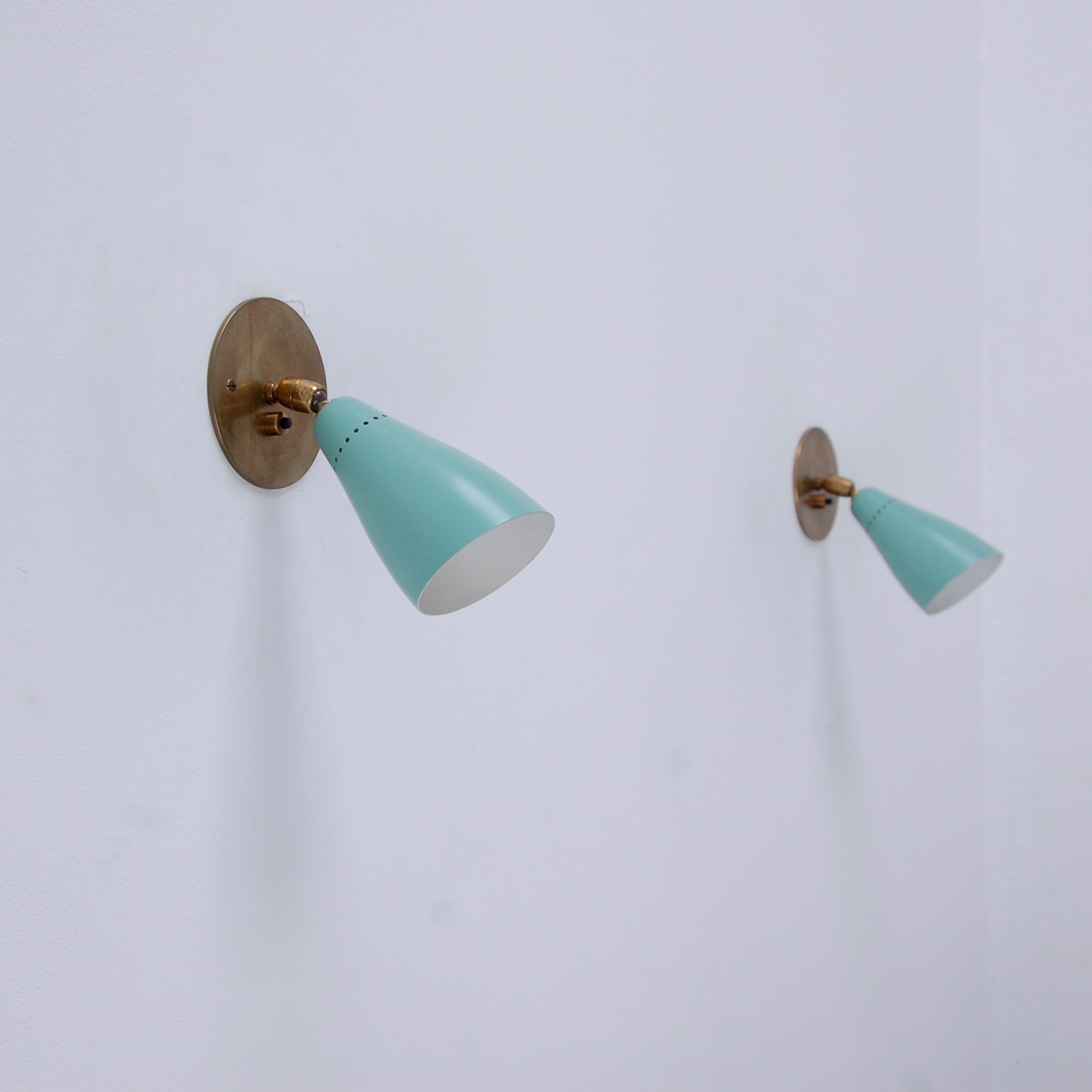GiuseppeOstuniDirectionalSconces5.jpeg