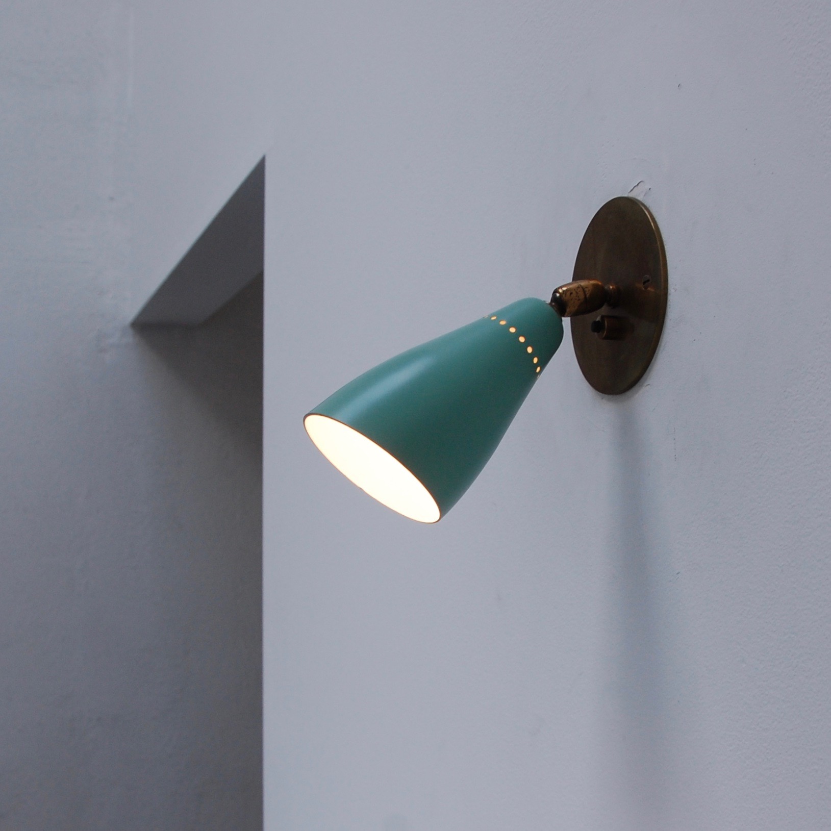 GiuseppeOstuniDirectionalSconces16.jpeg