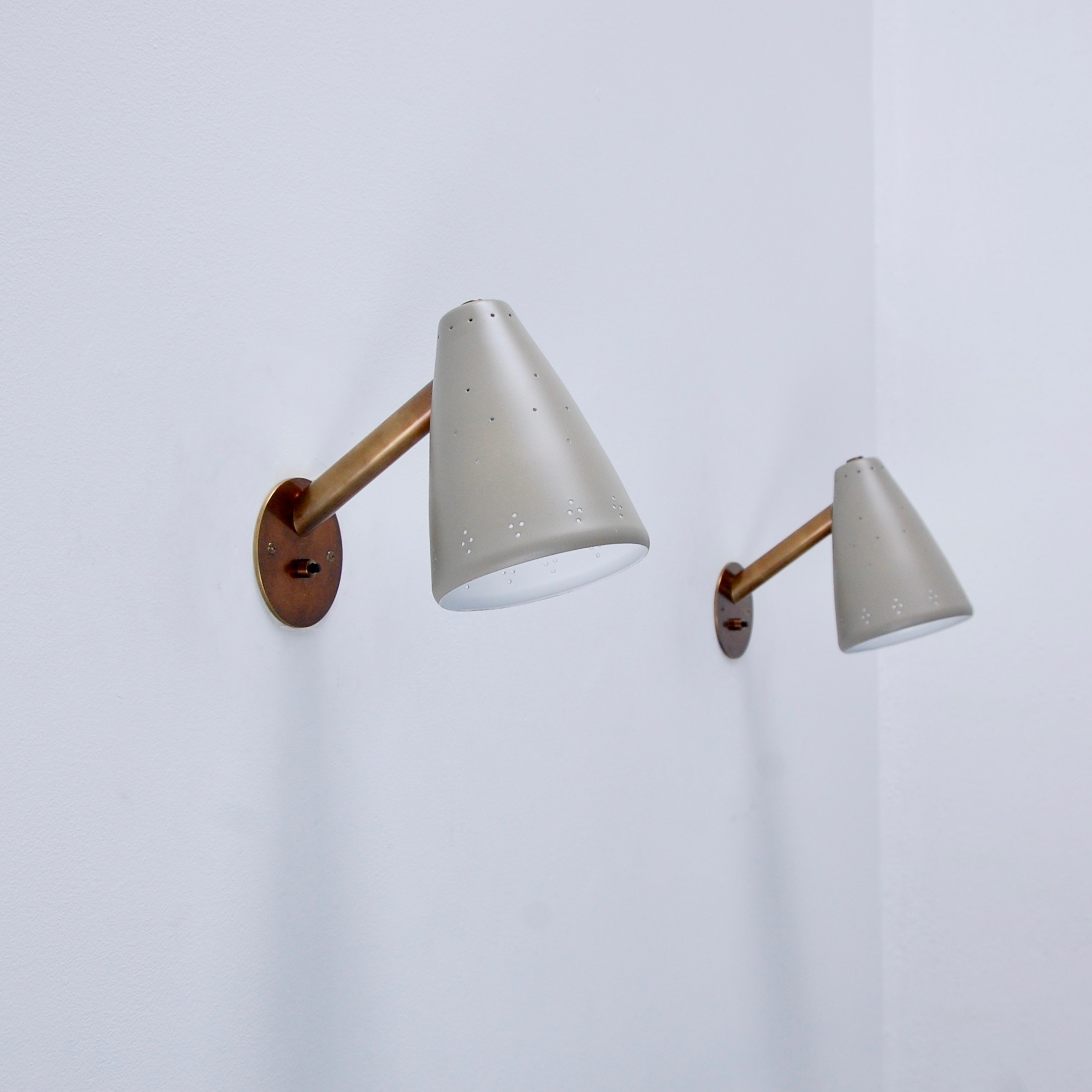 1950sAmericanPerforatedSconces4.jpeg