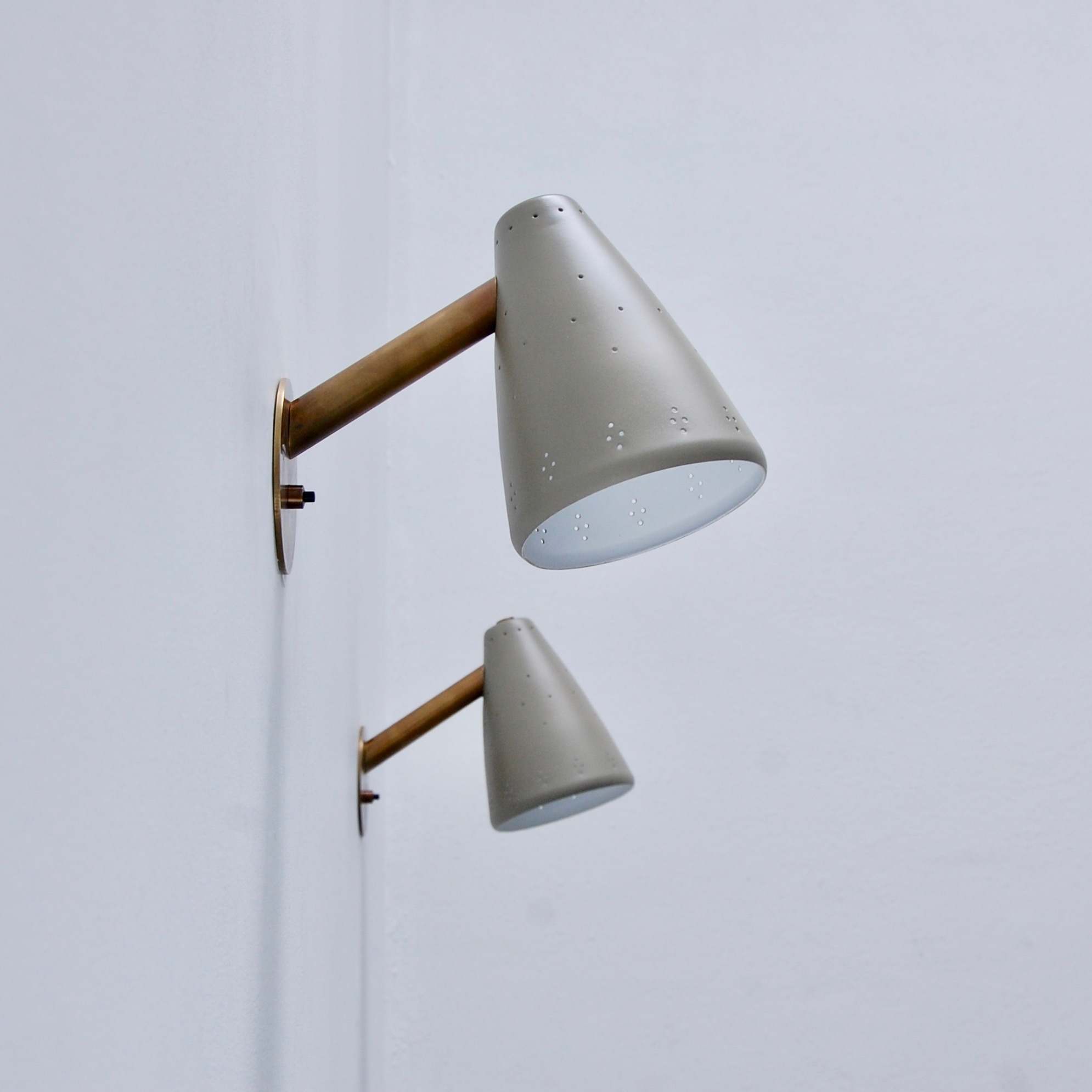 1950sAmericanPerforatedSconces5.jpeg