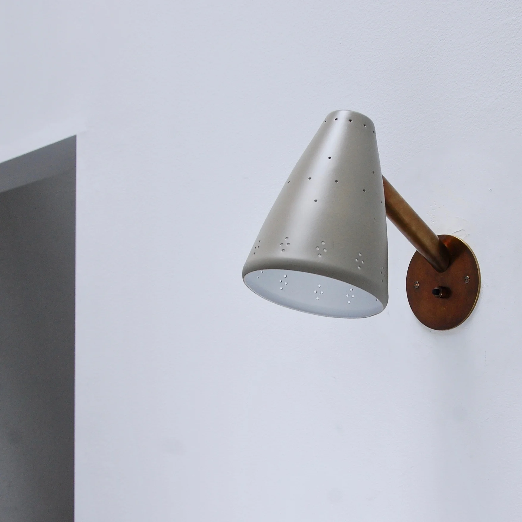 1950sAmericanPerforatedSconces9.jpeg