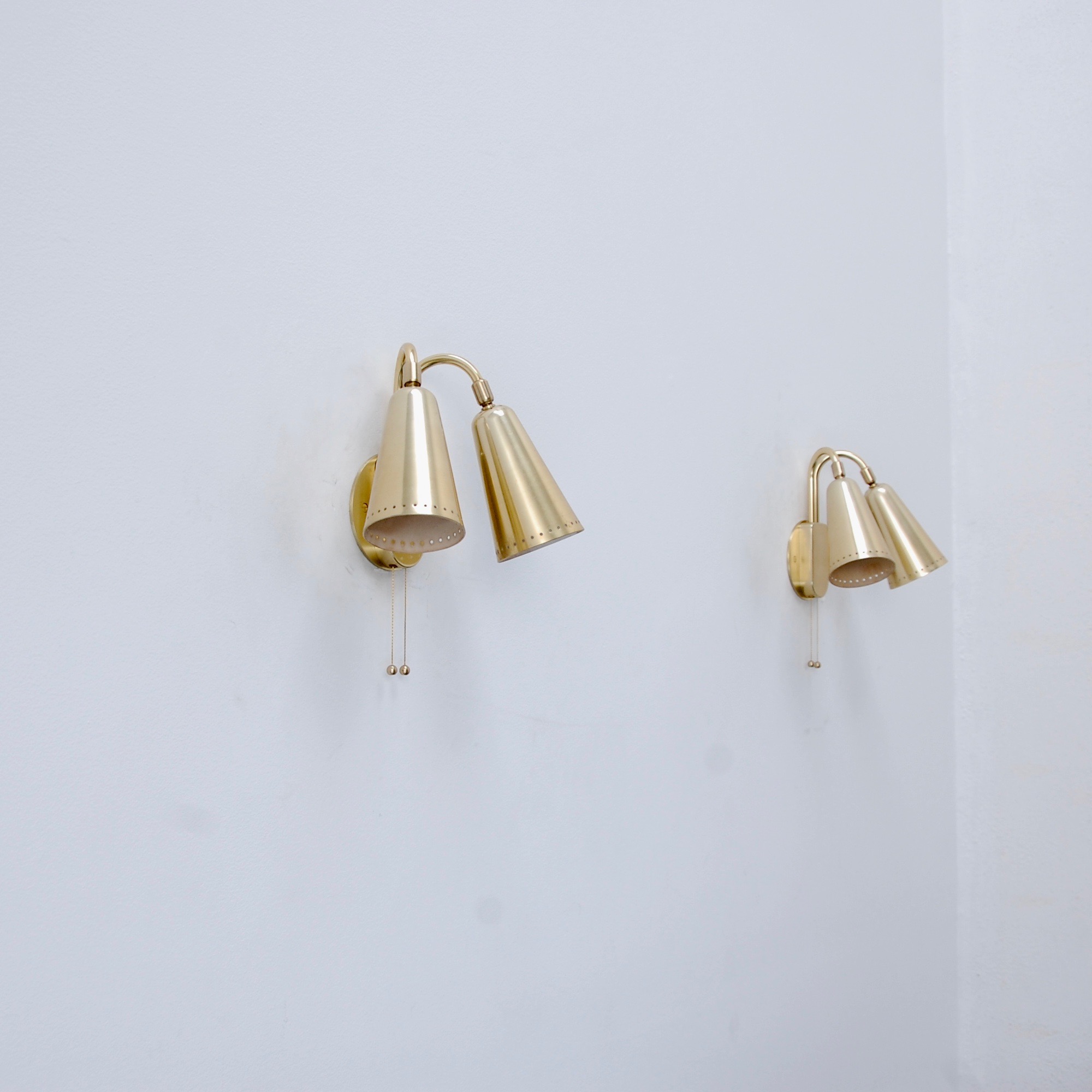 DoubleShadeGermanSconces3.jpeg