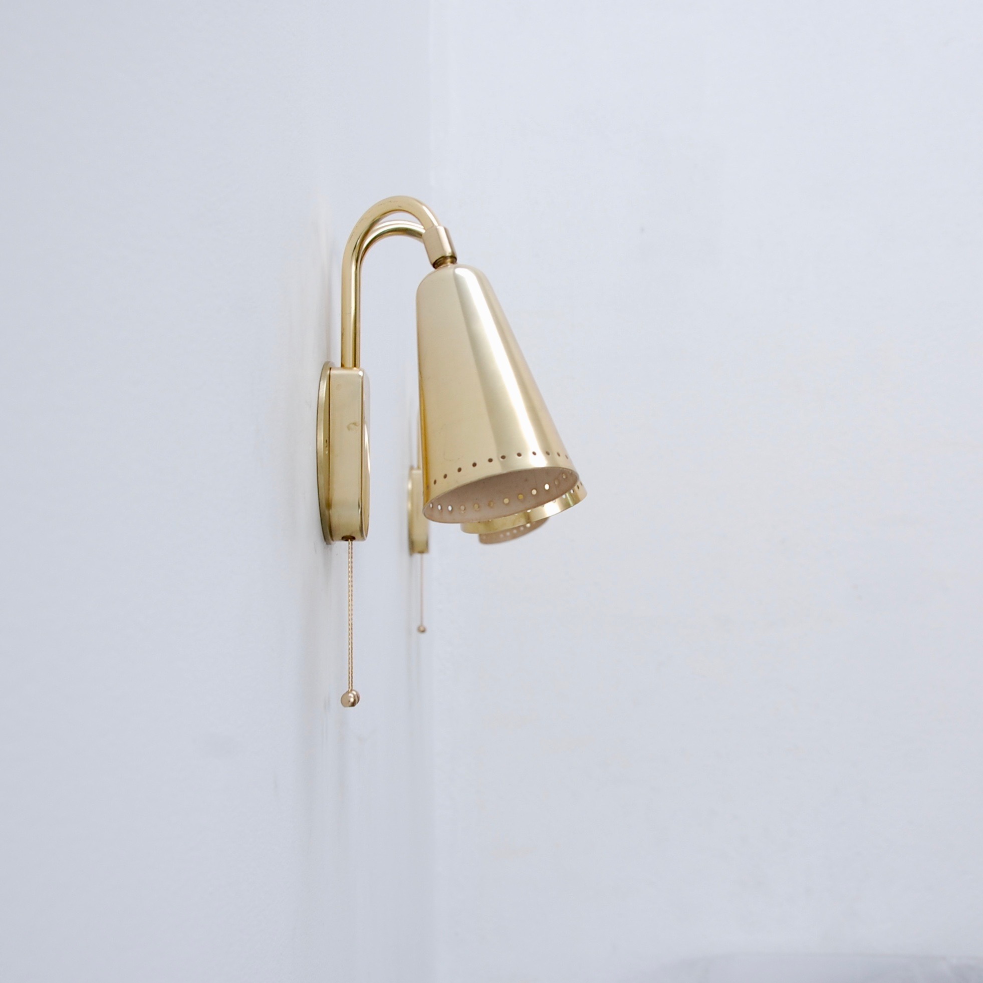 DoubleShadeGermanSconces5.jpeg