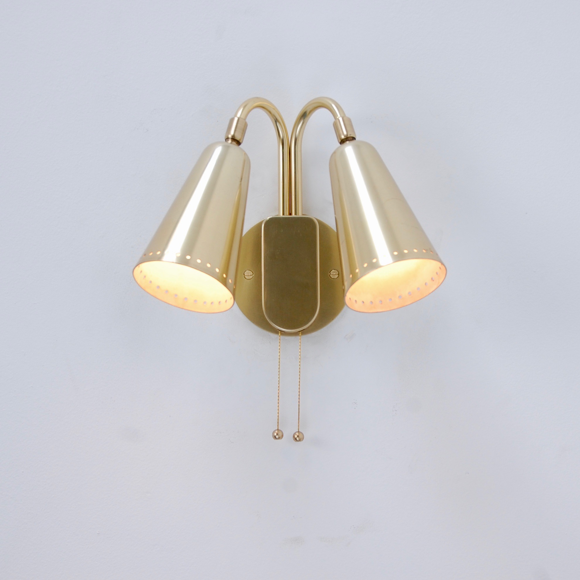 DoubleShadeGermanSconces11.jpeg