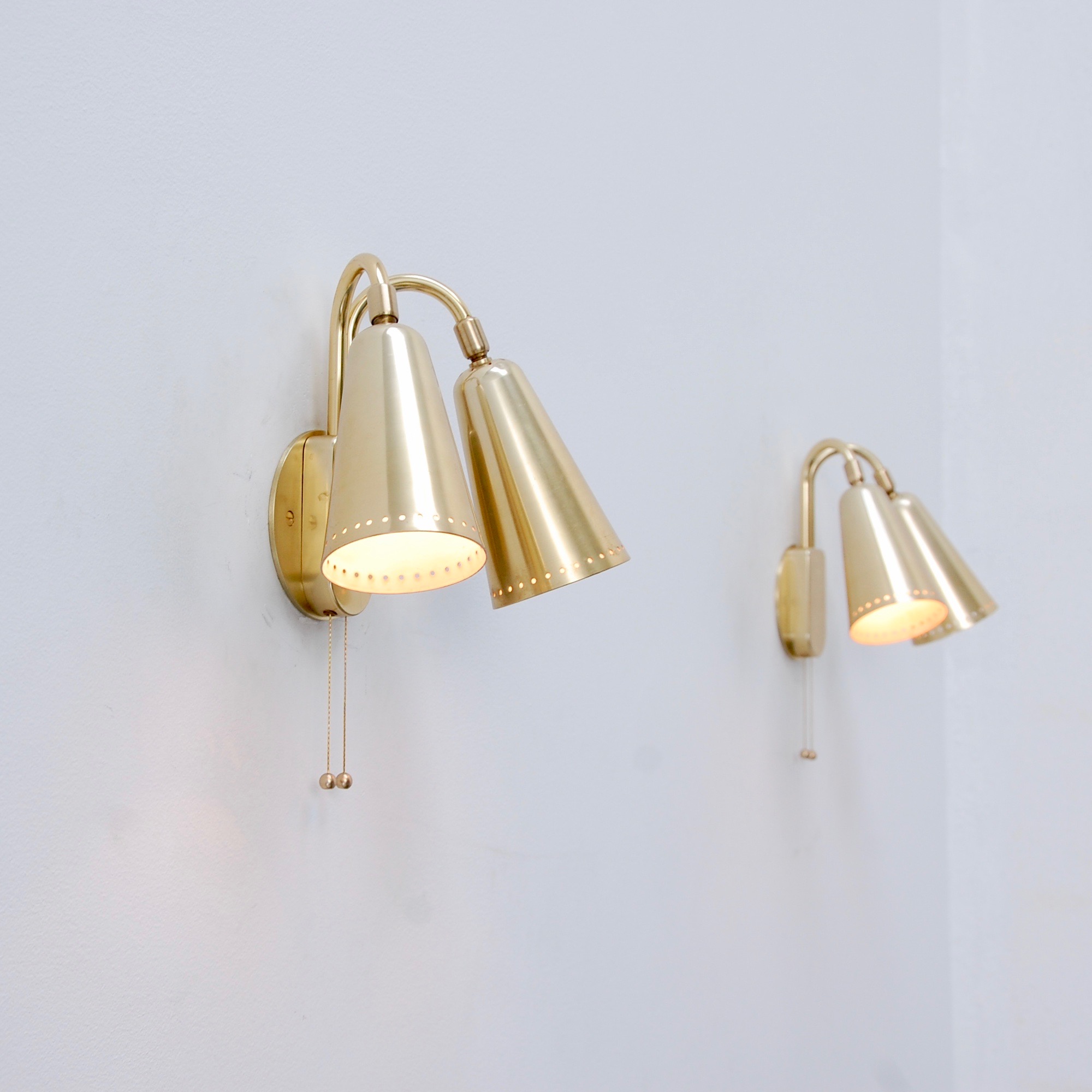 DoubleShadeGermanSconces12.jpeg