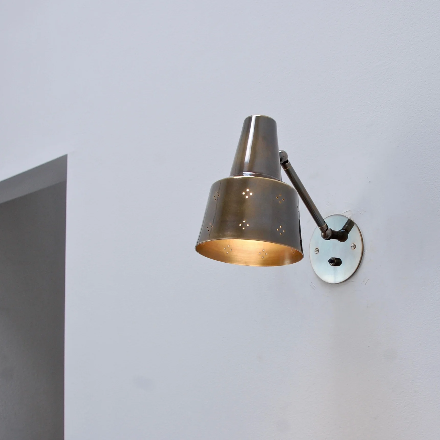 AmericanPerforatedSconces11.jpeg