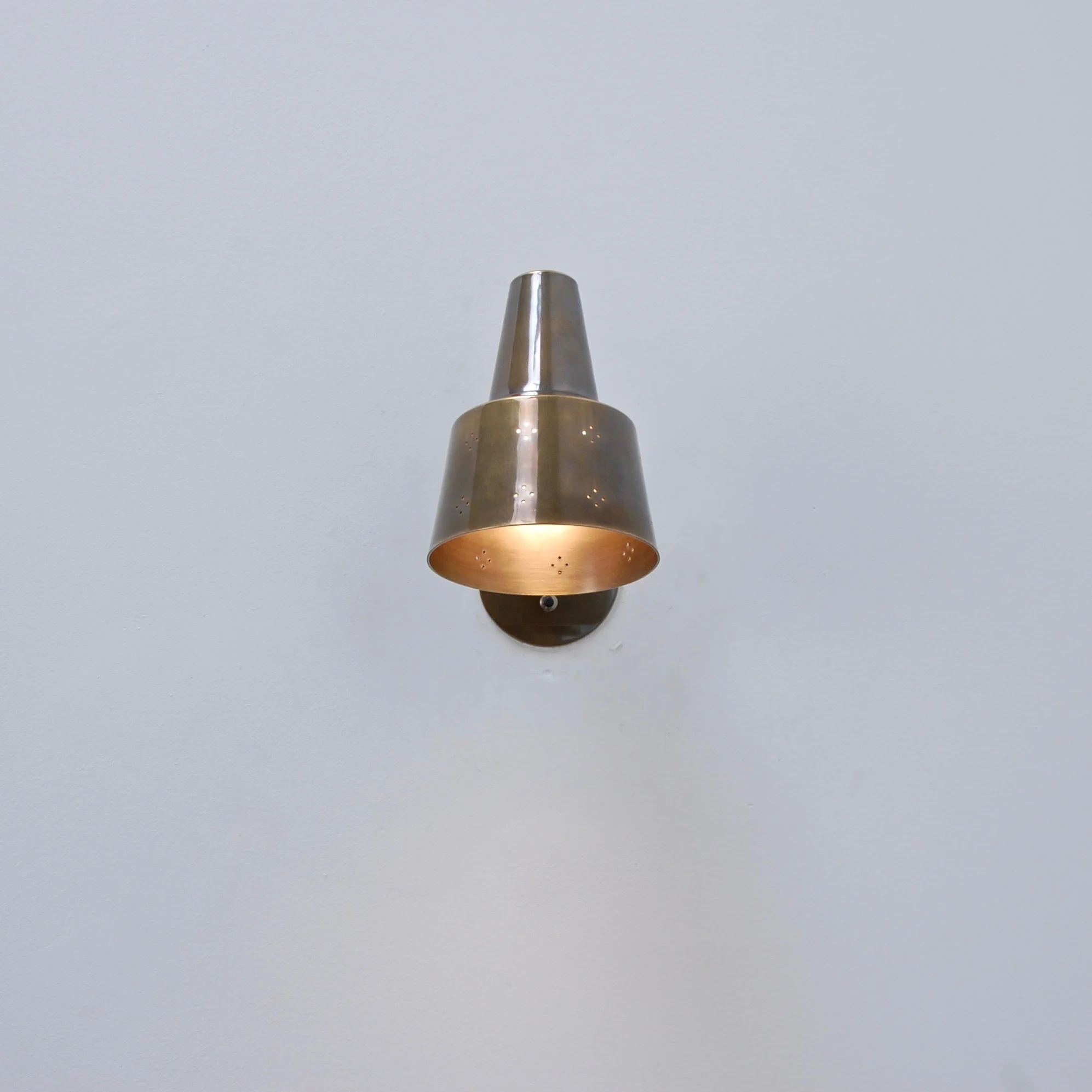 AmericanPerforatedSconces12.jpeg