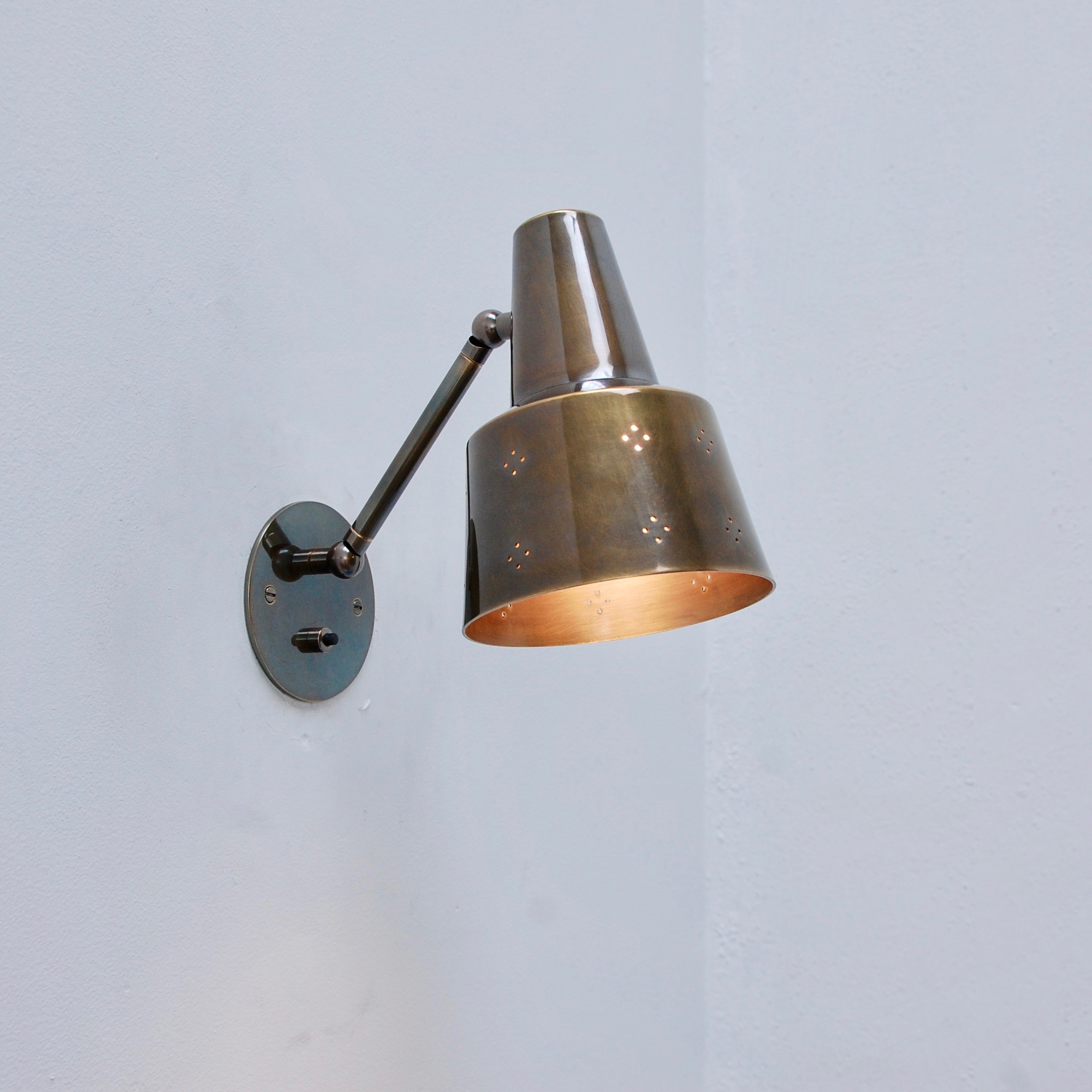 AmericanPerforatedSconces13.jpeg
