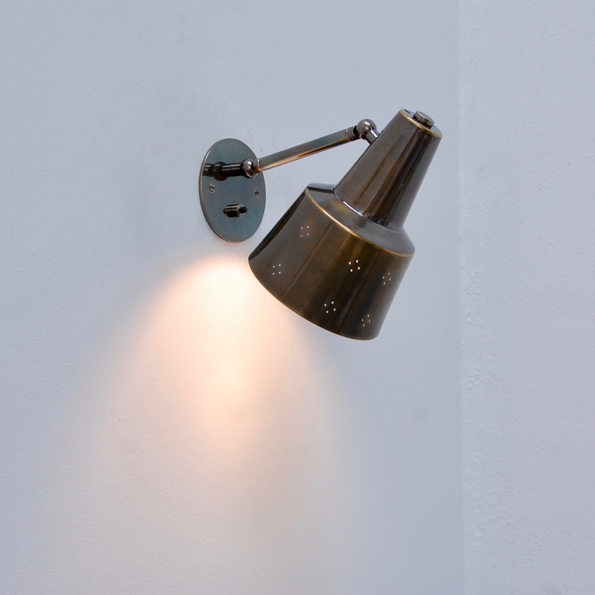 AmericanPerforatedSconces17.jpeg