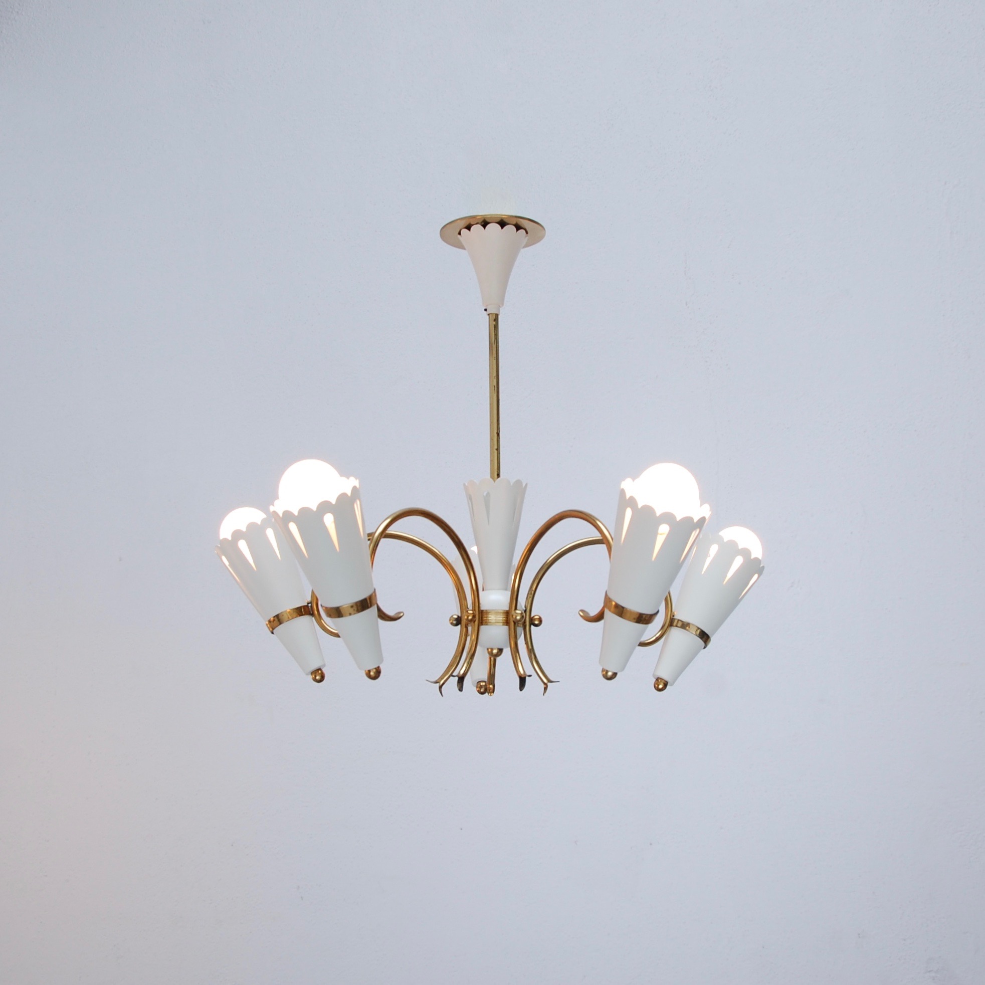 SmallBotanicalChandelier10.jpeg