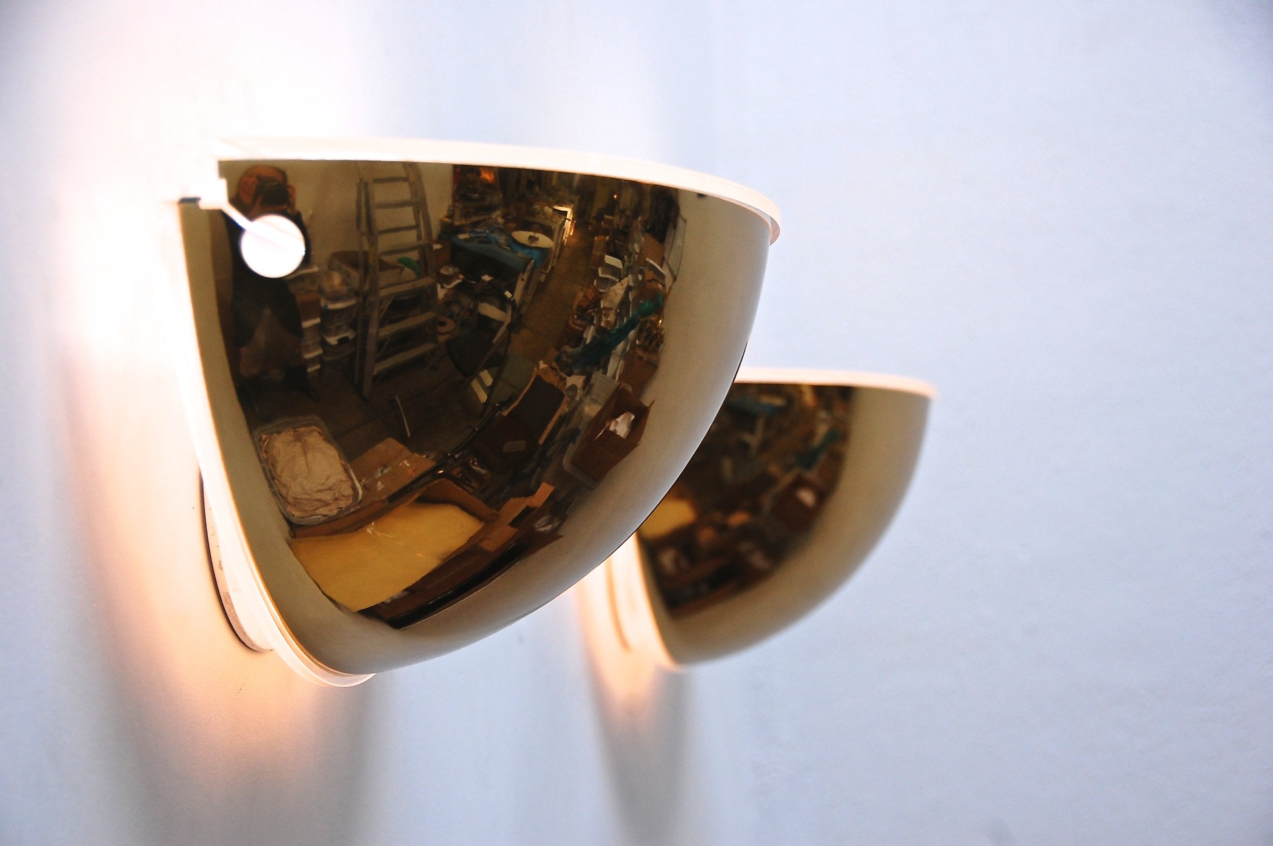 QuartoWallLampsbyFlos9.JPG