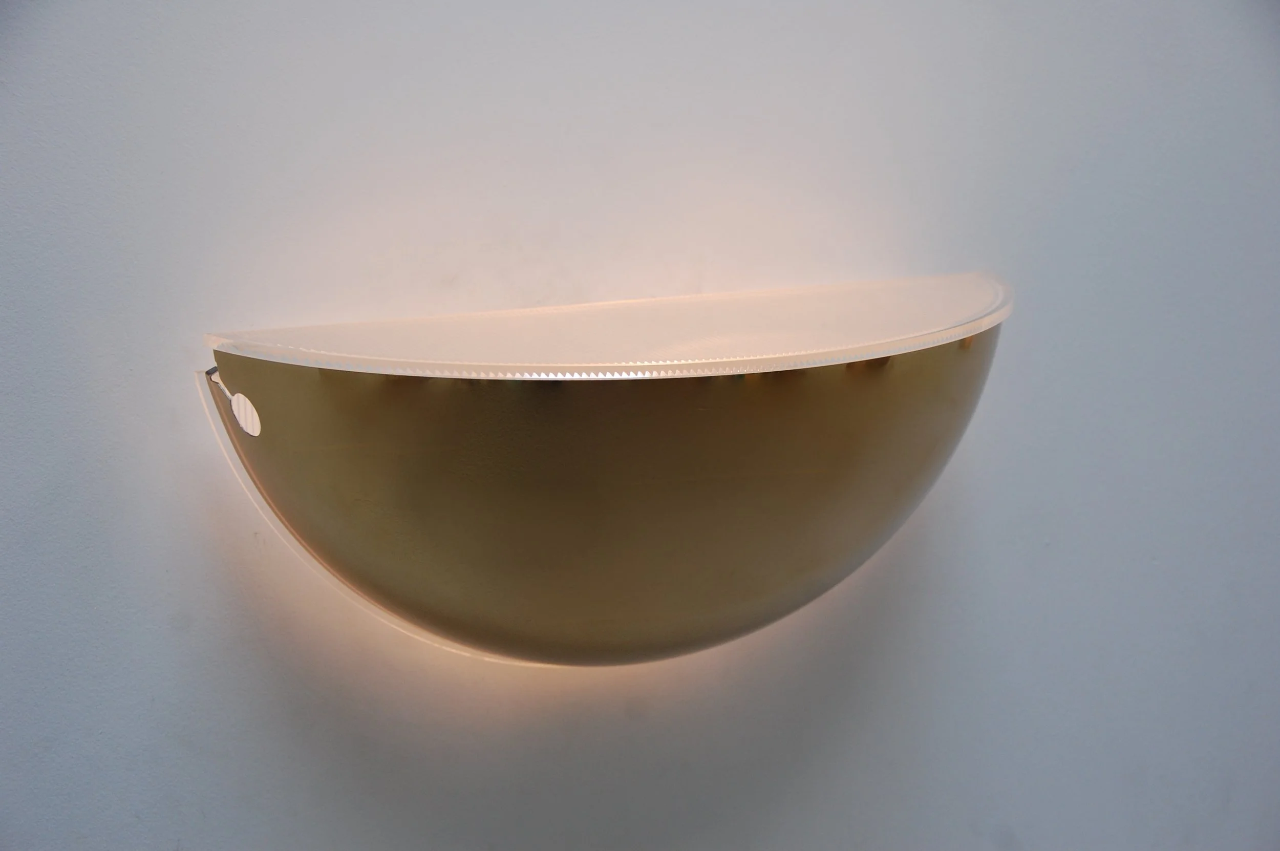 QuartoWallLampsbyFlos2.JPG