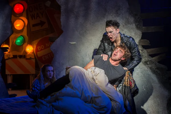 american-idiot_45491214314_o-opt.jpg