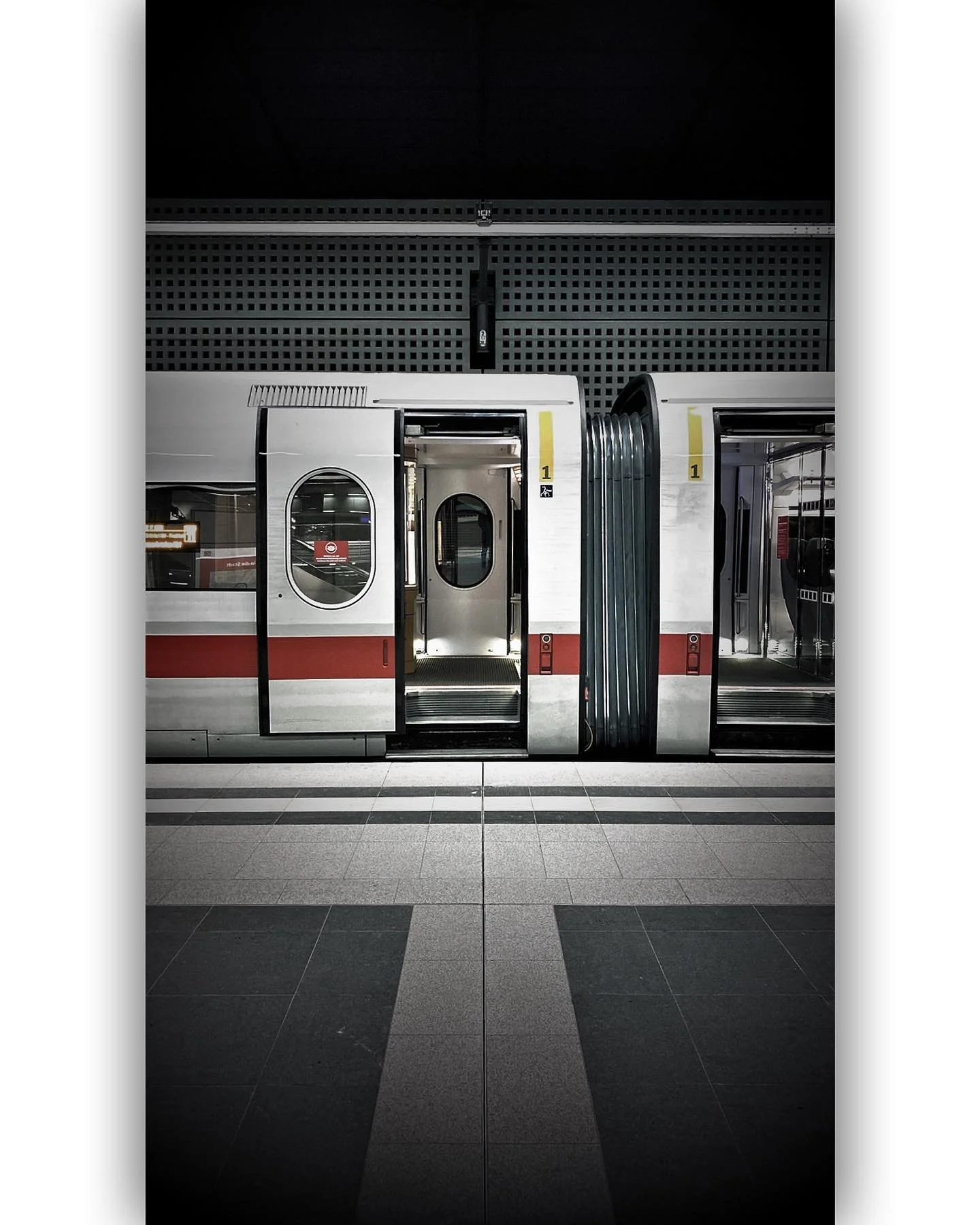 &bull;squeezeBox&bull;