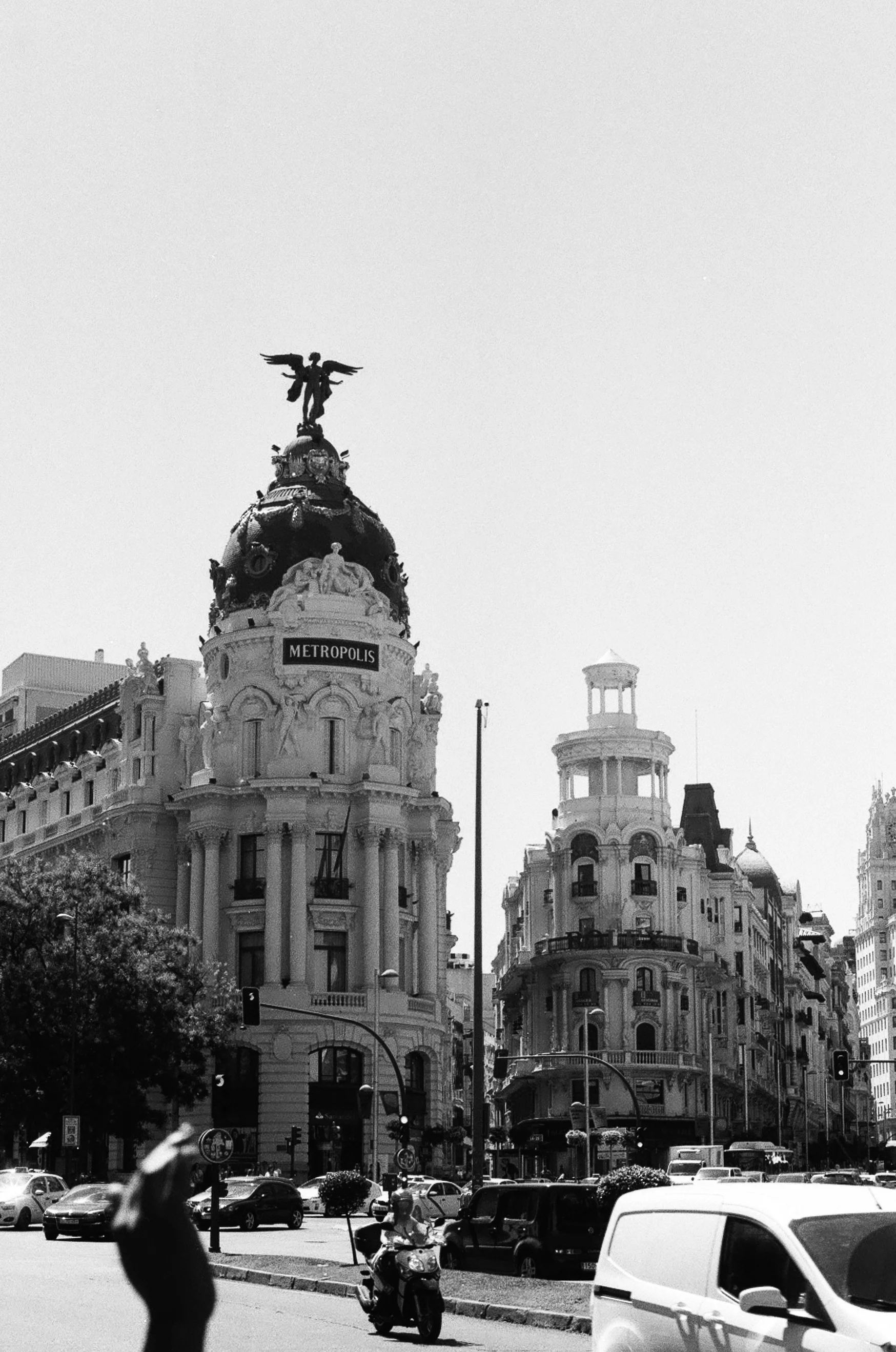87050010.jpg