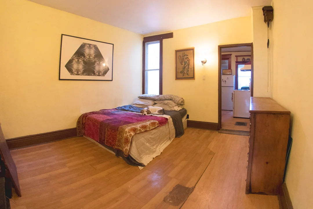 lil-yellow-house-bedroom-alt-lens.jpg
