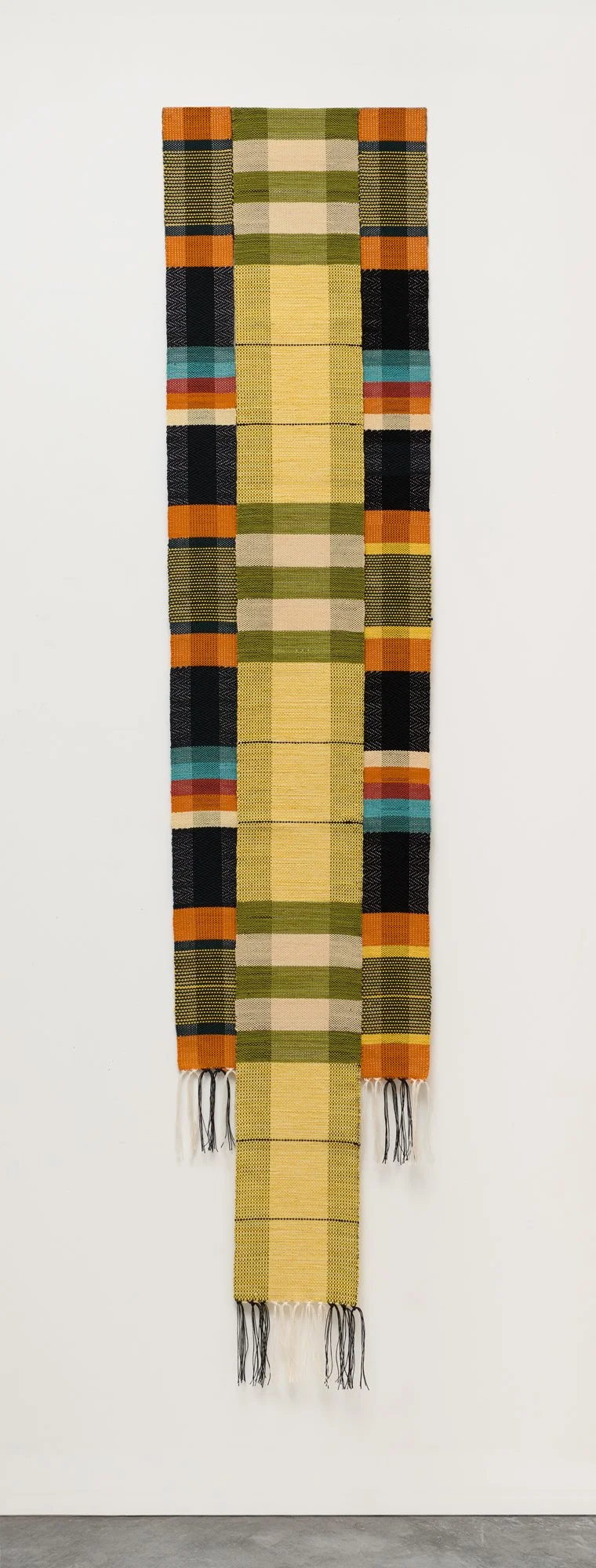 Paolo Arao "Intervals (Lover)" 2026, Hand woven cotton and wool, 81 x 16 1/2 in, 205.7 x 41.9 cm