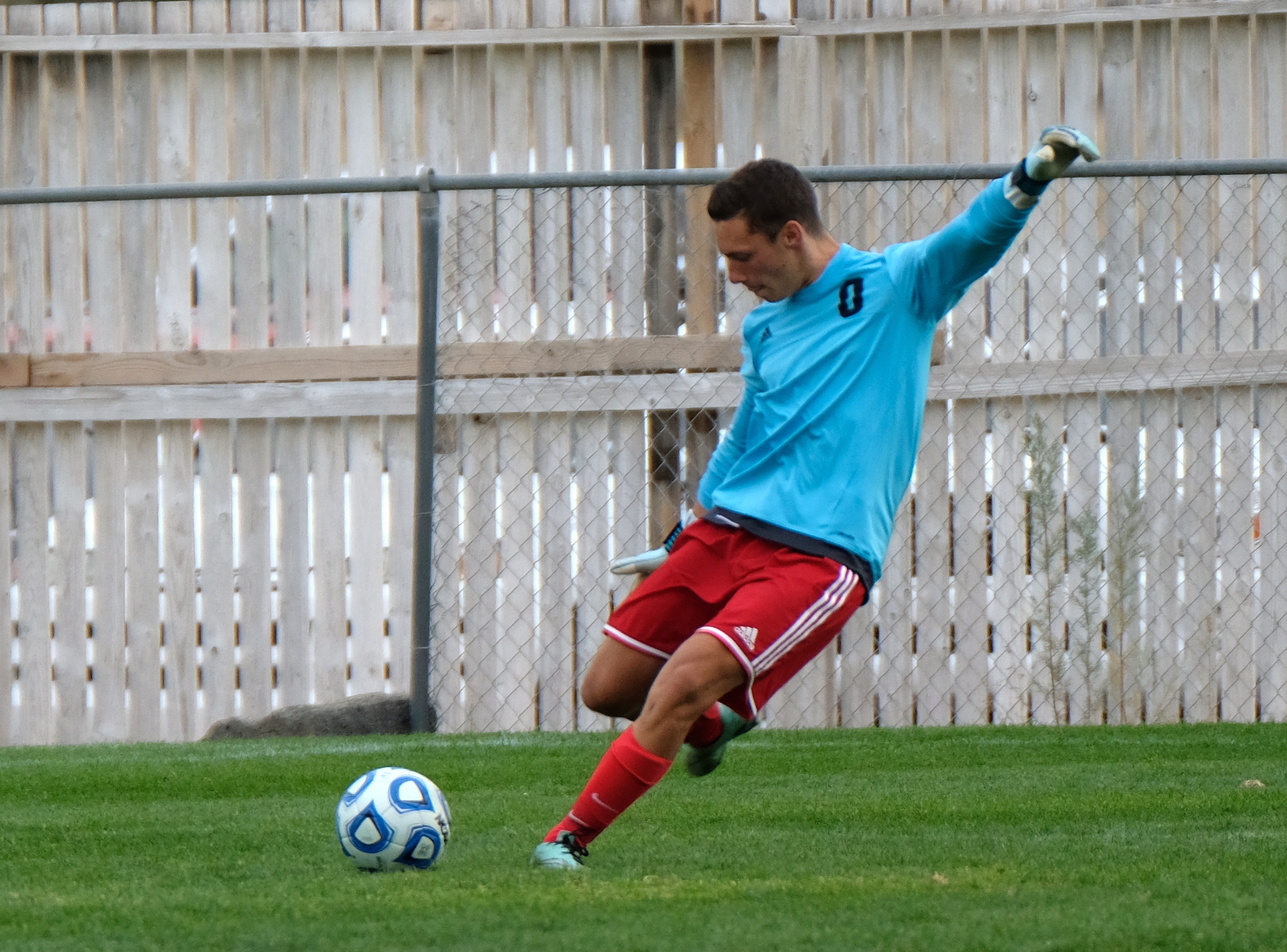 lucas goalkick.jpg