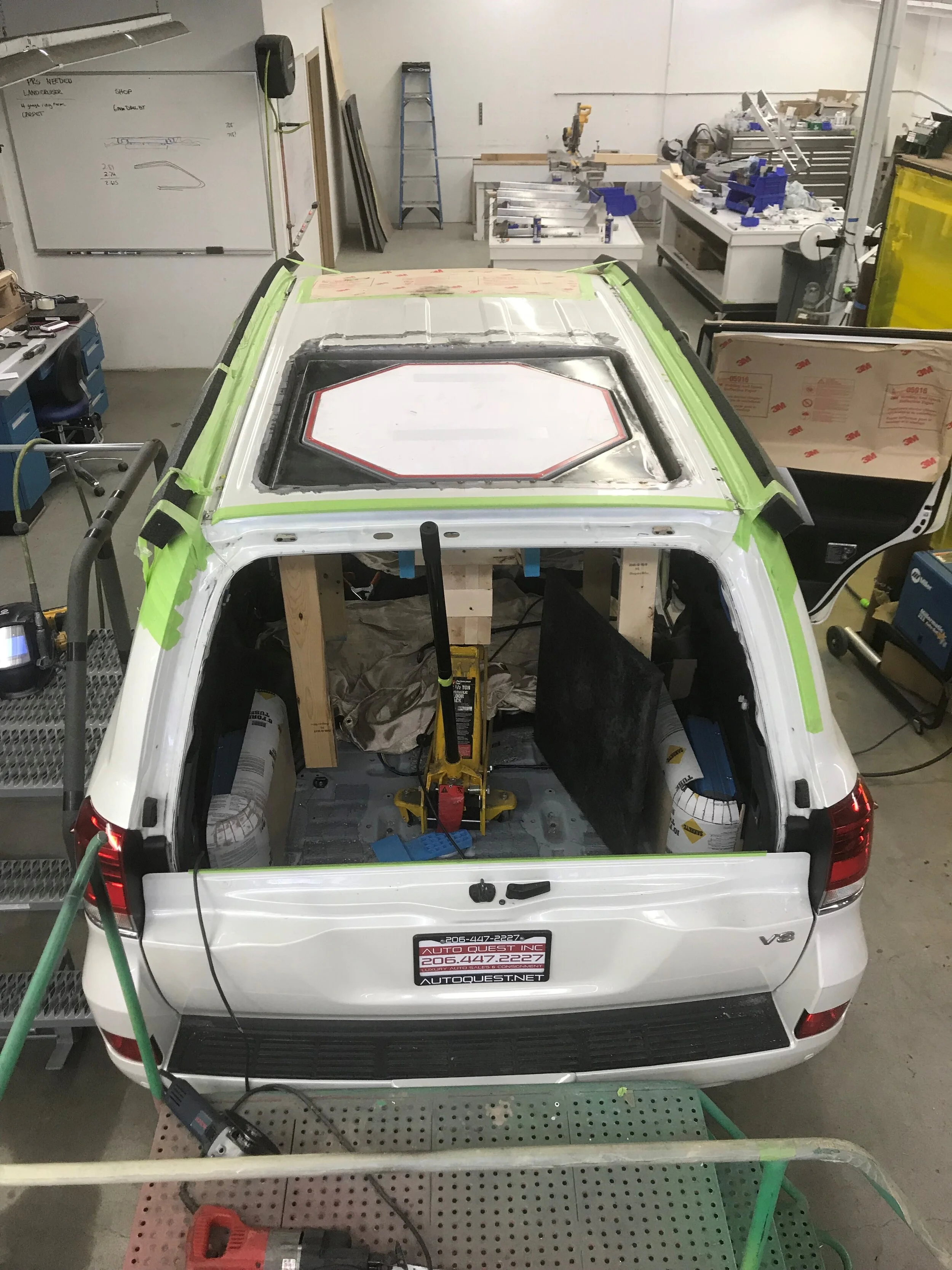 Land Cruiser Pan Install Lift Fixture.jpg