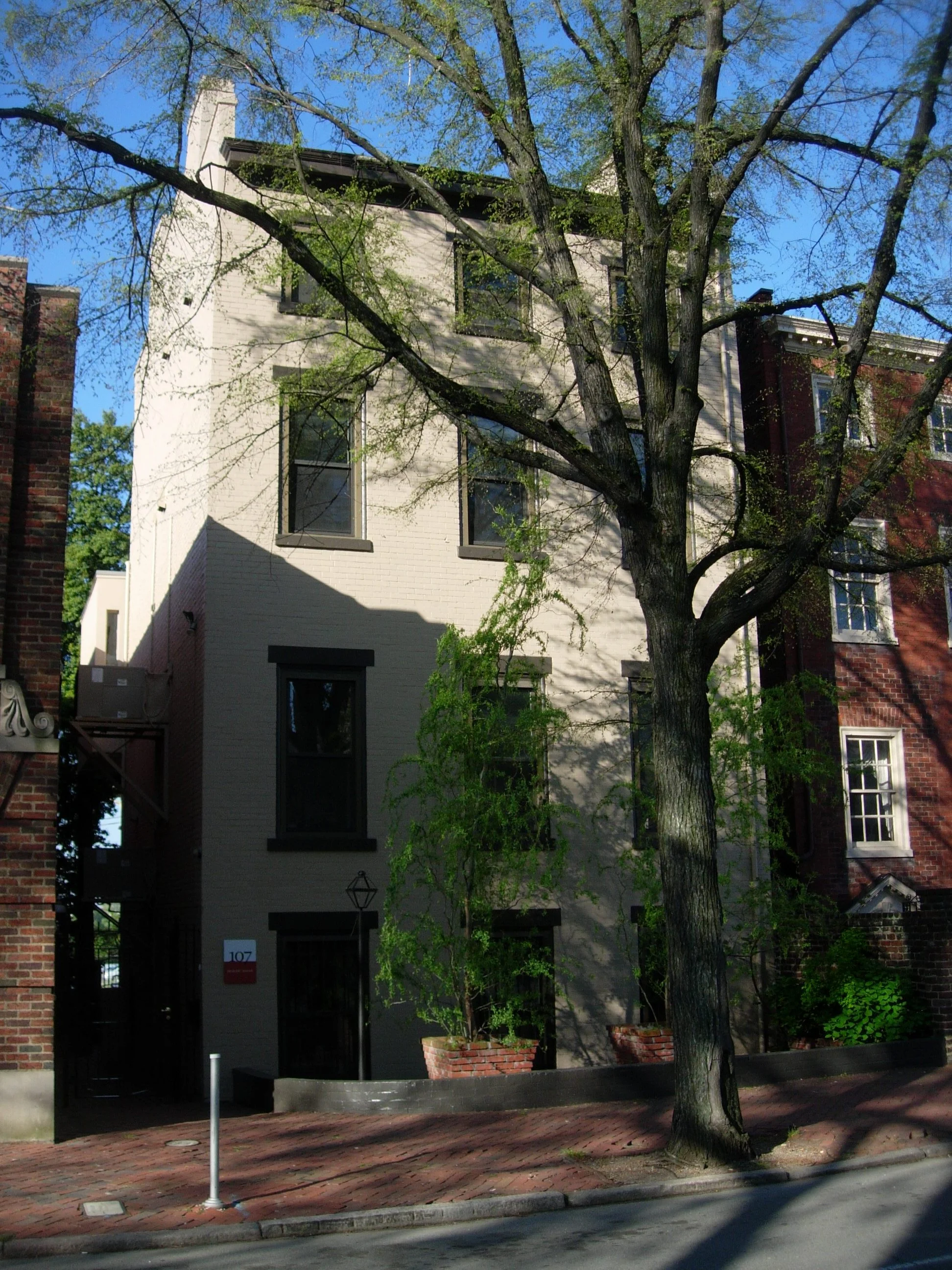 2005-ForInstance Gallery Richmond Va.JPG